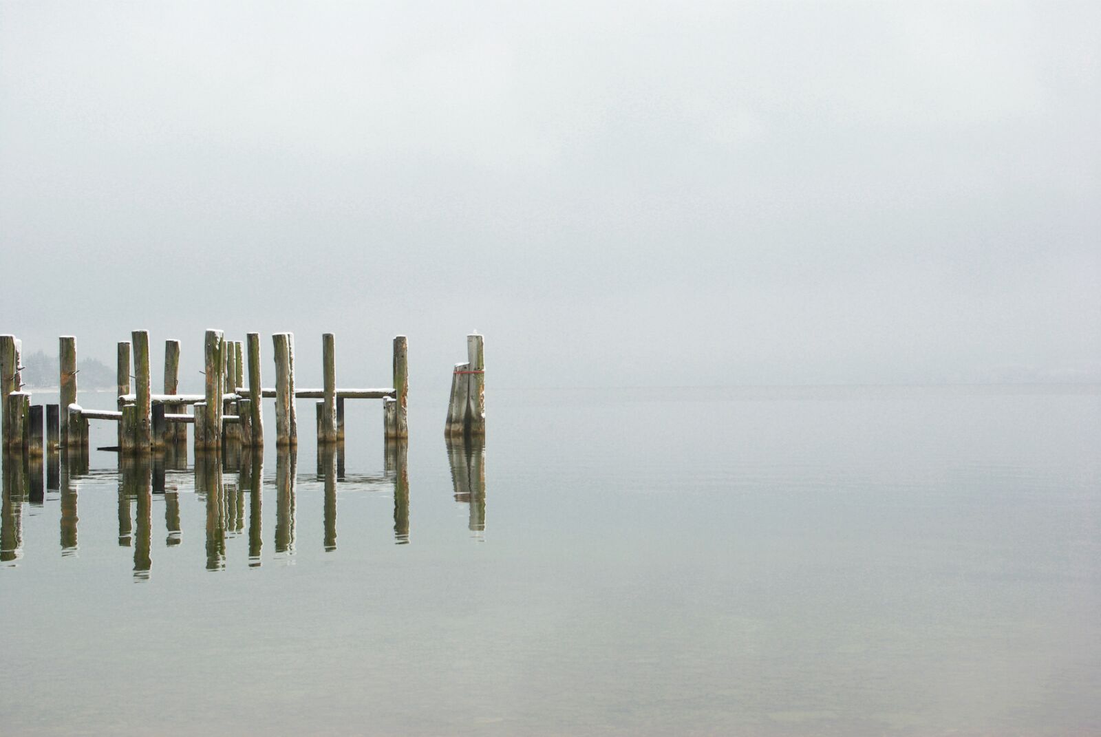 Pentax K10D sample photo. Winter, lake, web photography