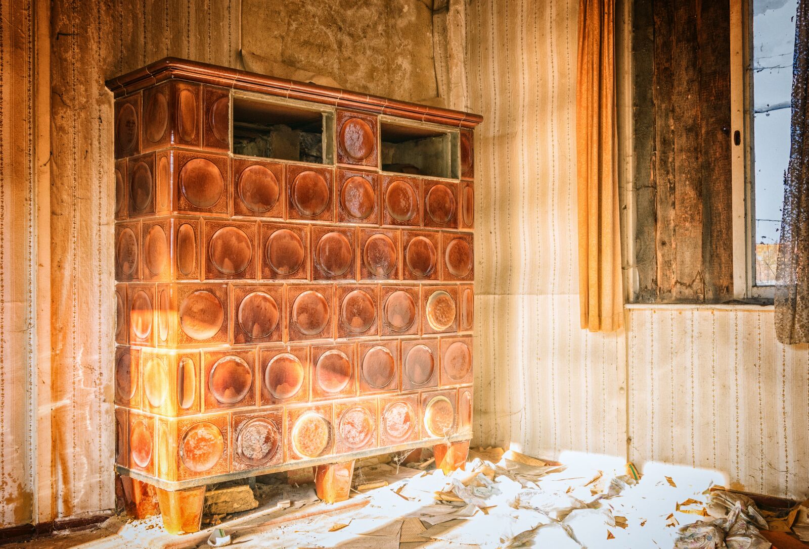 Nikon D3300 sample photo. Oven, heat, tiled stove photography
