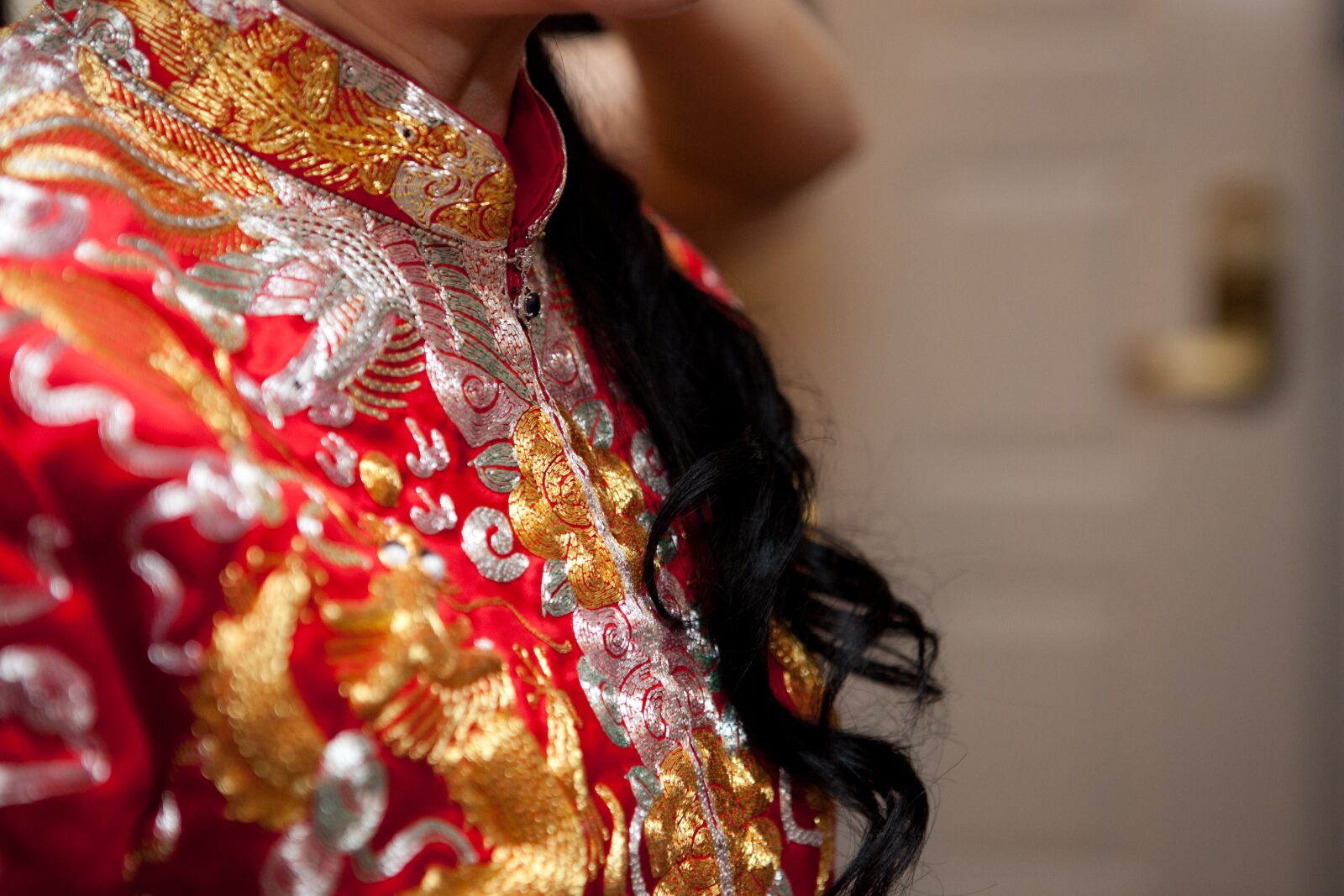 Canon EF 24-70mm F2.8L USM sample photo. Chinese wedding dress, marriage photography