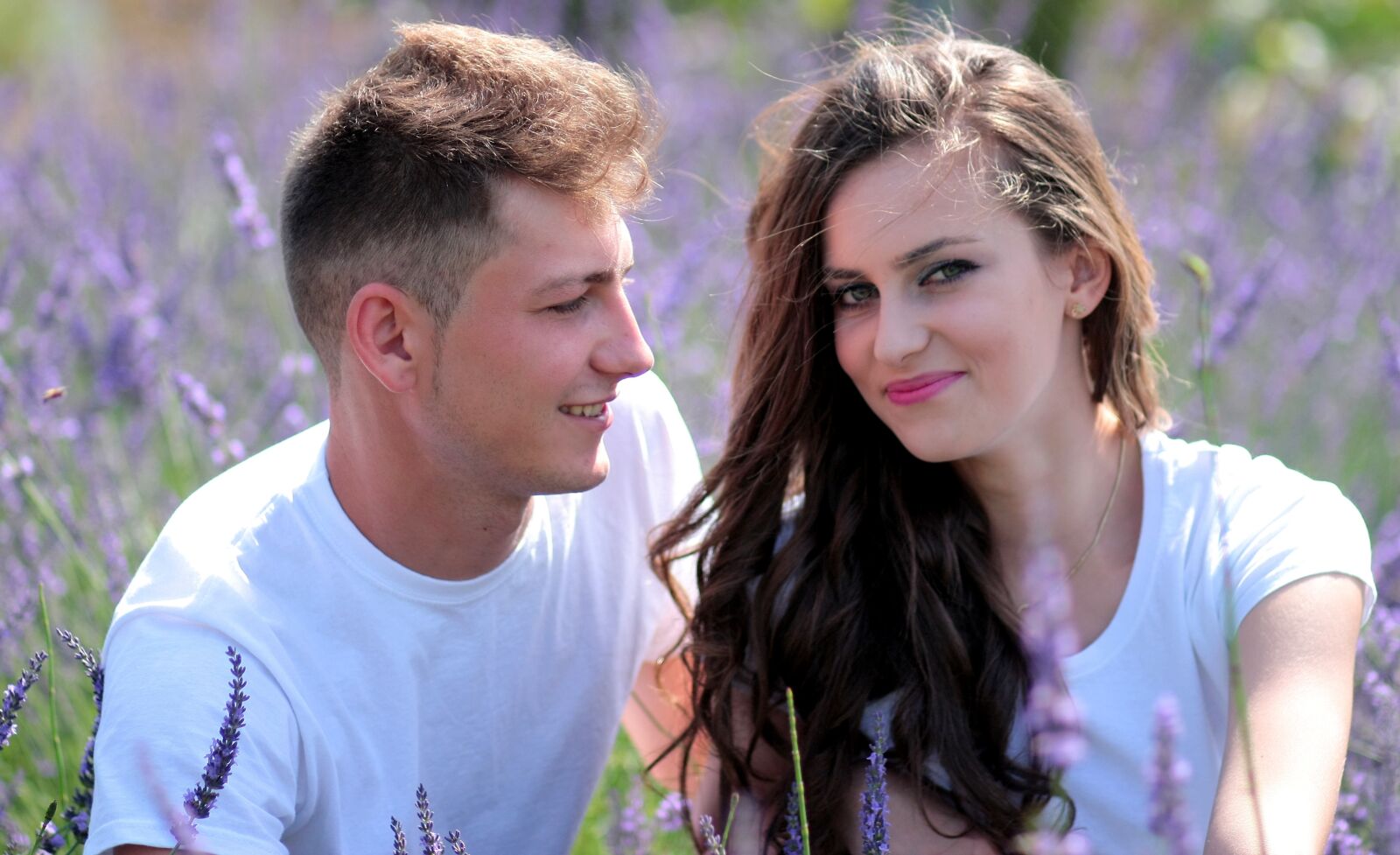 Canon EOS 450D (EOS Rebel XSi / EOS Kiss X2) sample photo. Couple, love, lavender photography