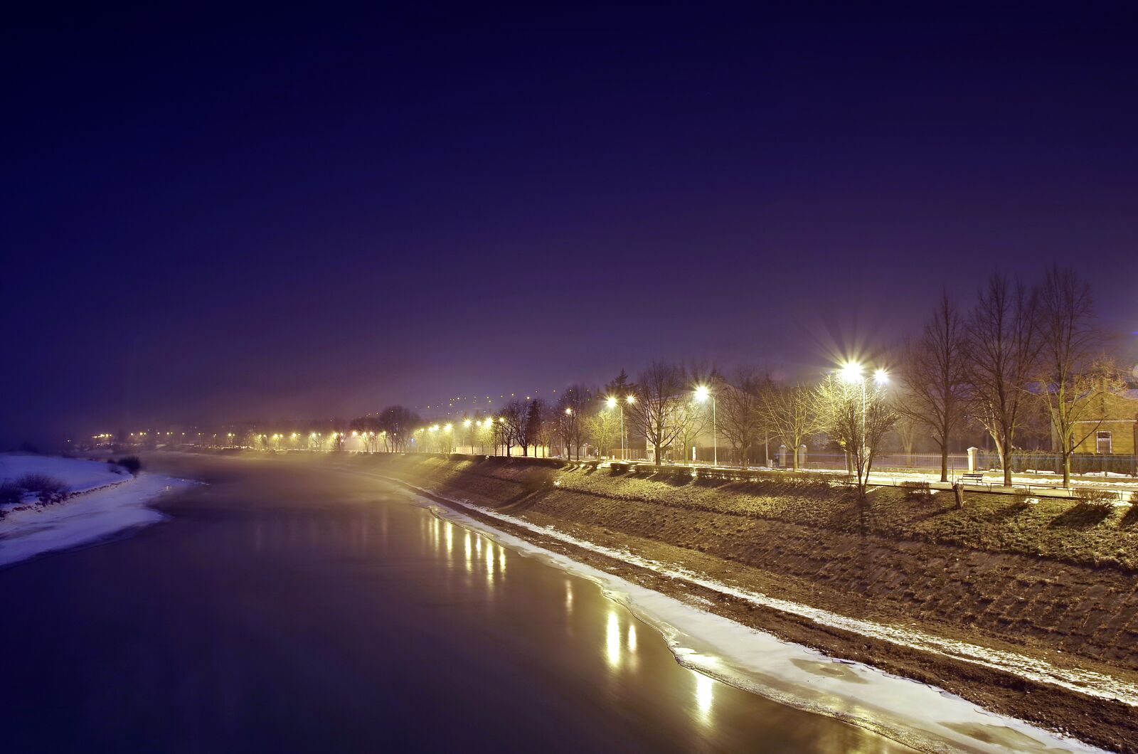 Pentax K-S2 sample photo. River, winter, night photography