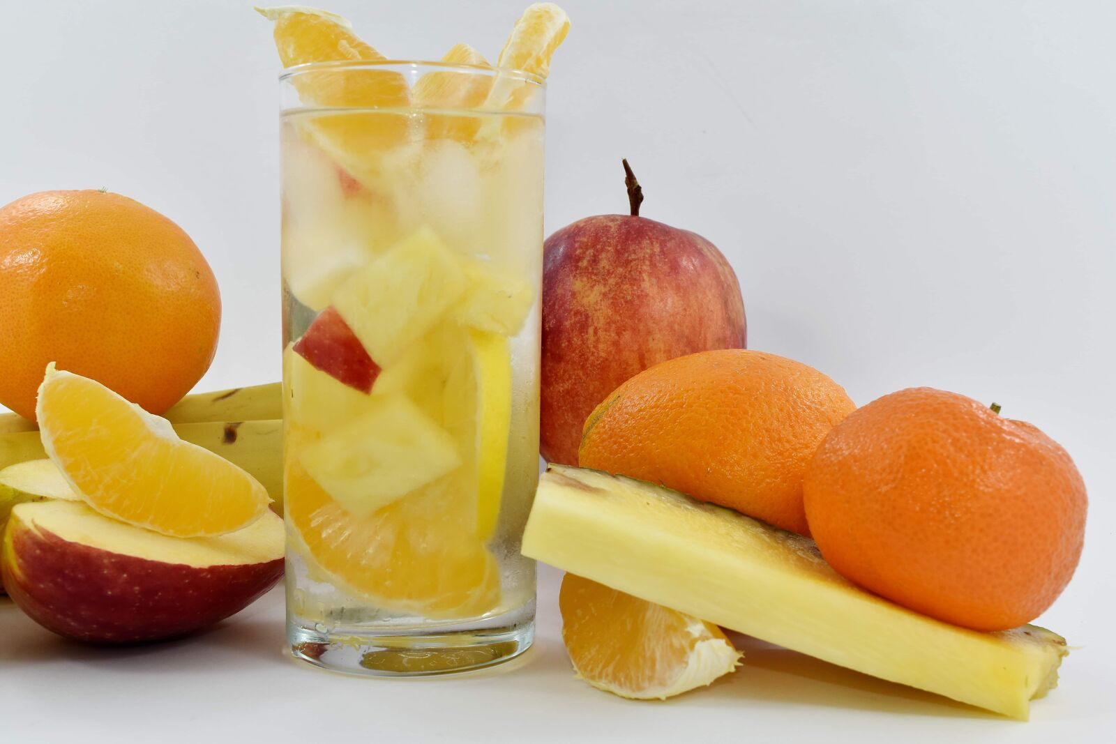 Nikon D5500 sample photo. Apple, cold water, fruit photography