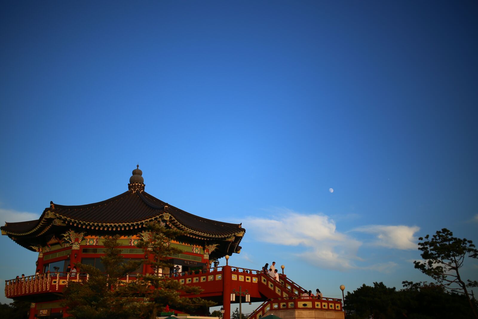 Canon EOS 6D sample photo. Korea, sky, antique photography