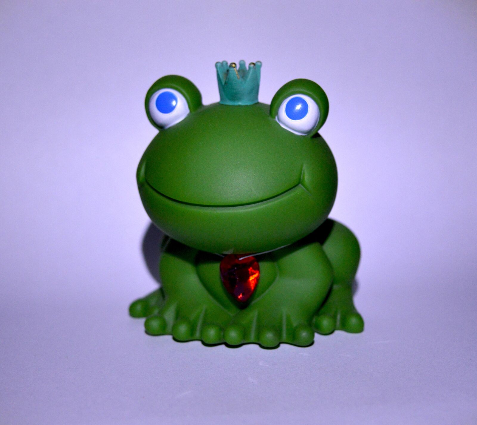 Nikon D3200 sample photo. The frog, the king's photography
