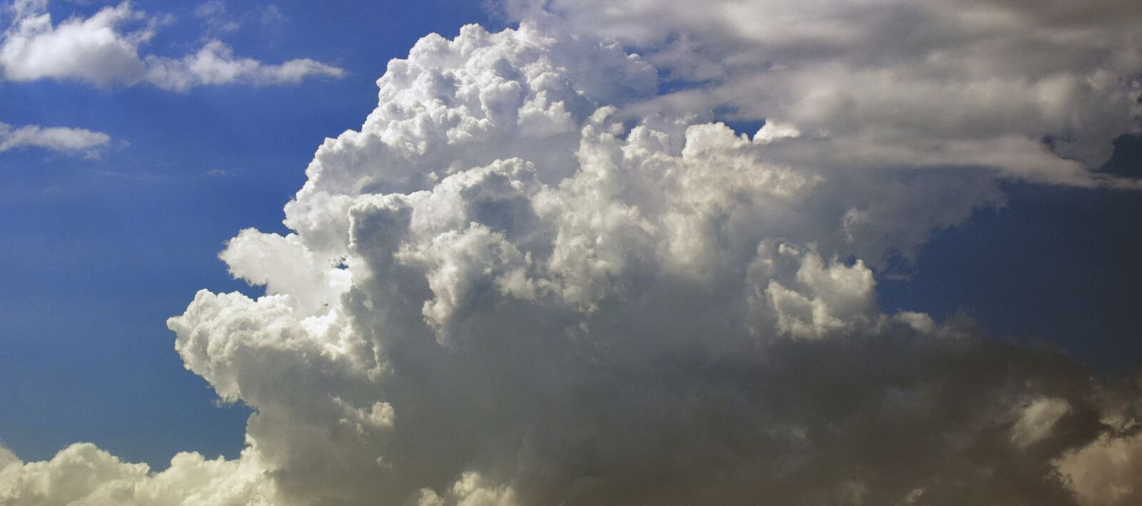 Nikon D3300 sample photo. Clouds, sky, weather photography