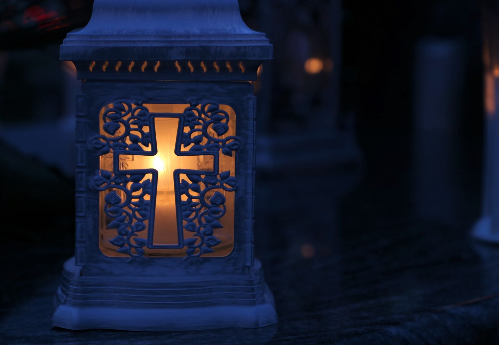 Canon EF 24-105mm F3.5-5.6 IS STM sample photo. All saints, lantern, illumination photography