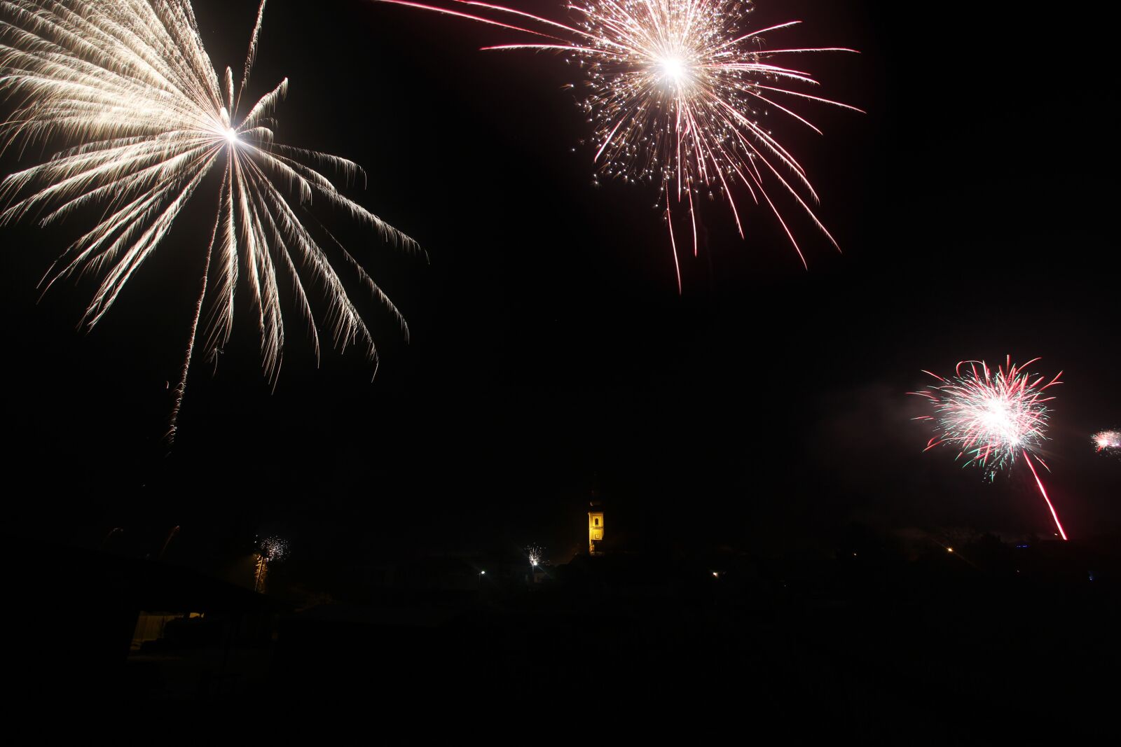 Canon EOS 600D (Rebel EOS T3i / EOS Kiss X5) sample photo. Fireworks, new year, christmas photography