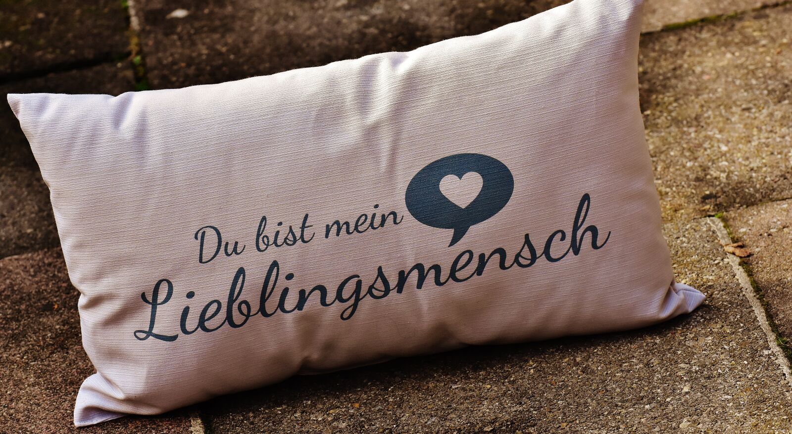 Nikon D7200 sample photo. Pillow, love, valentine's day photography