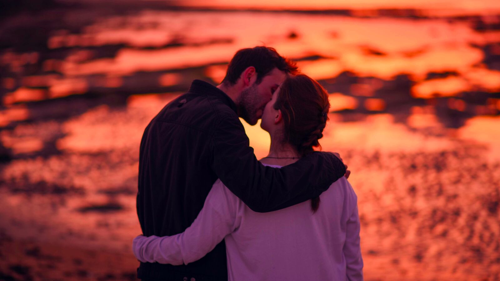 Nikon D750 sample photo. Couple, beach, nature photography