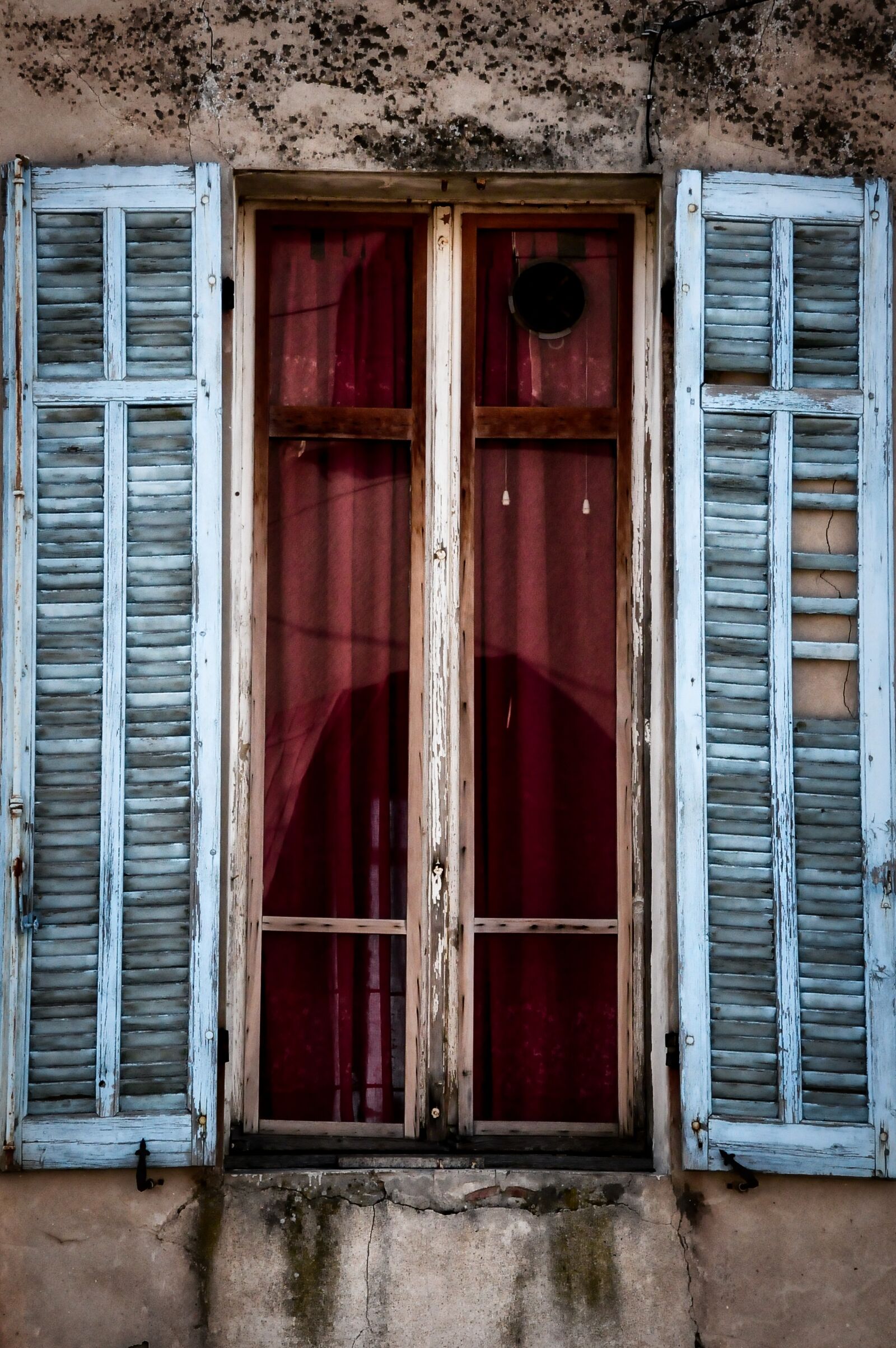 Nikon D300S sample photo. Window, house, old photography