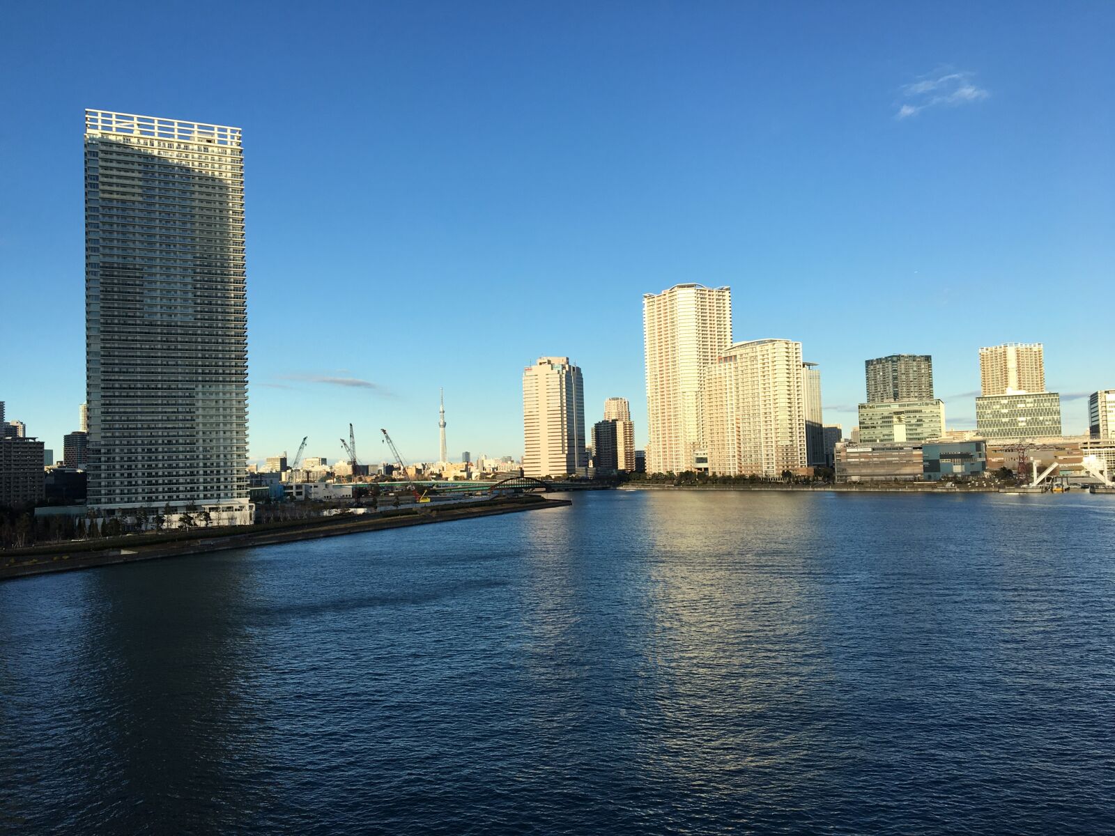 Apple iPhone 6s sample photo. City, at, waterfront, against photography