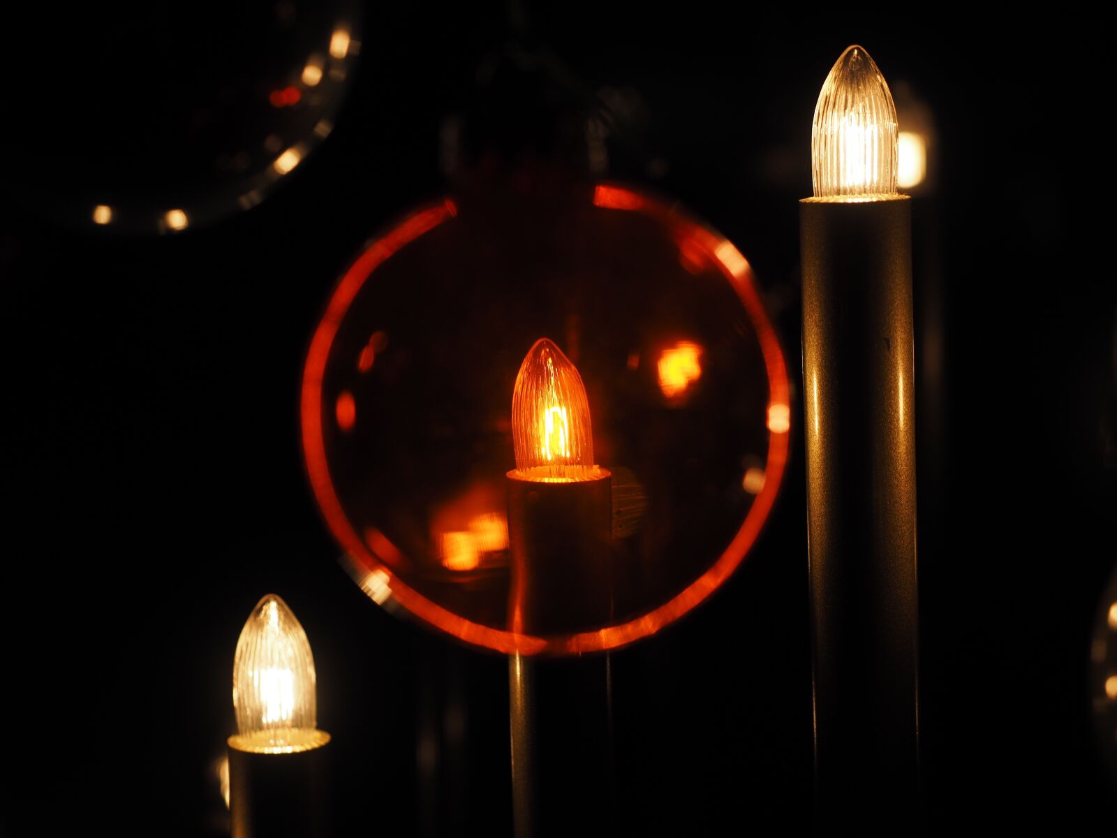 Olympus OM-D E-M1 + Olympus M.Zuiko Digital ED 12-40mm F2.8 Pro sample photo. Lights, christmas, lighting photography