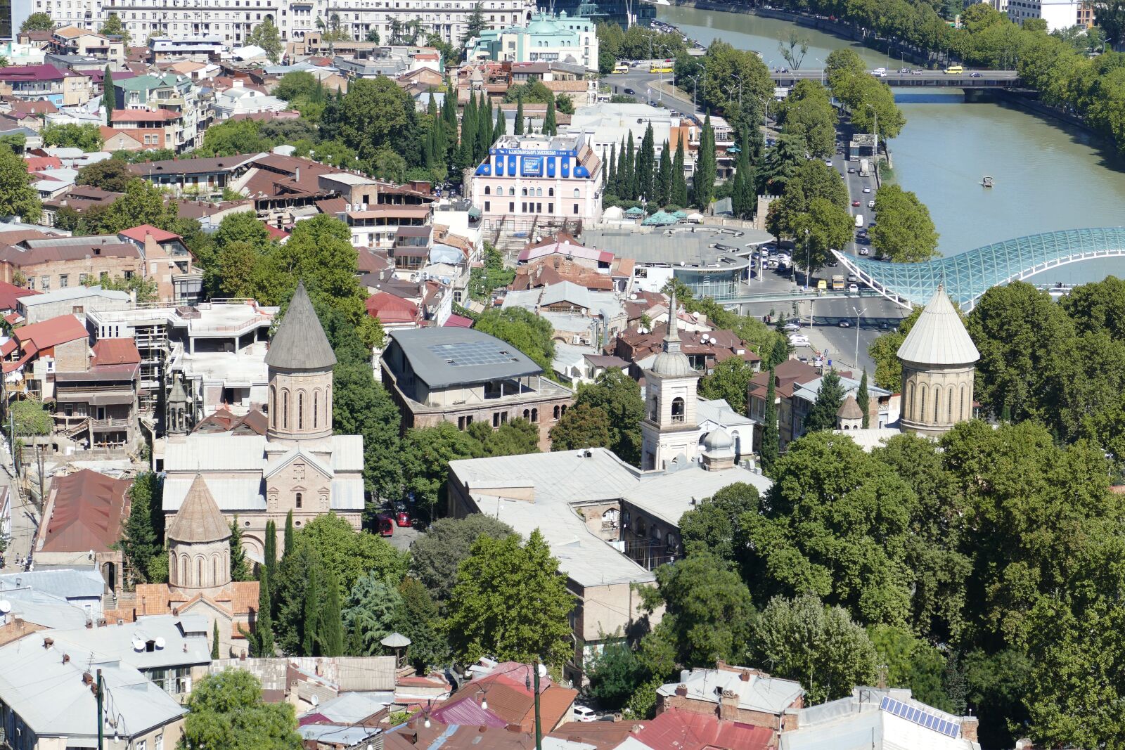 Panasonic Lumix DMC-FZ1000 sample photo. Georgia, tbilisi, capital photography