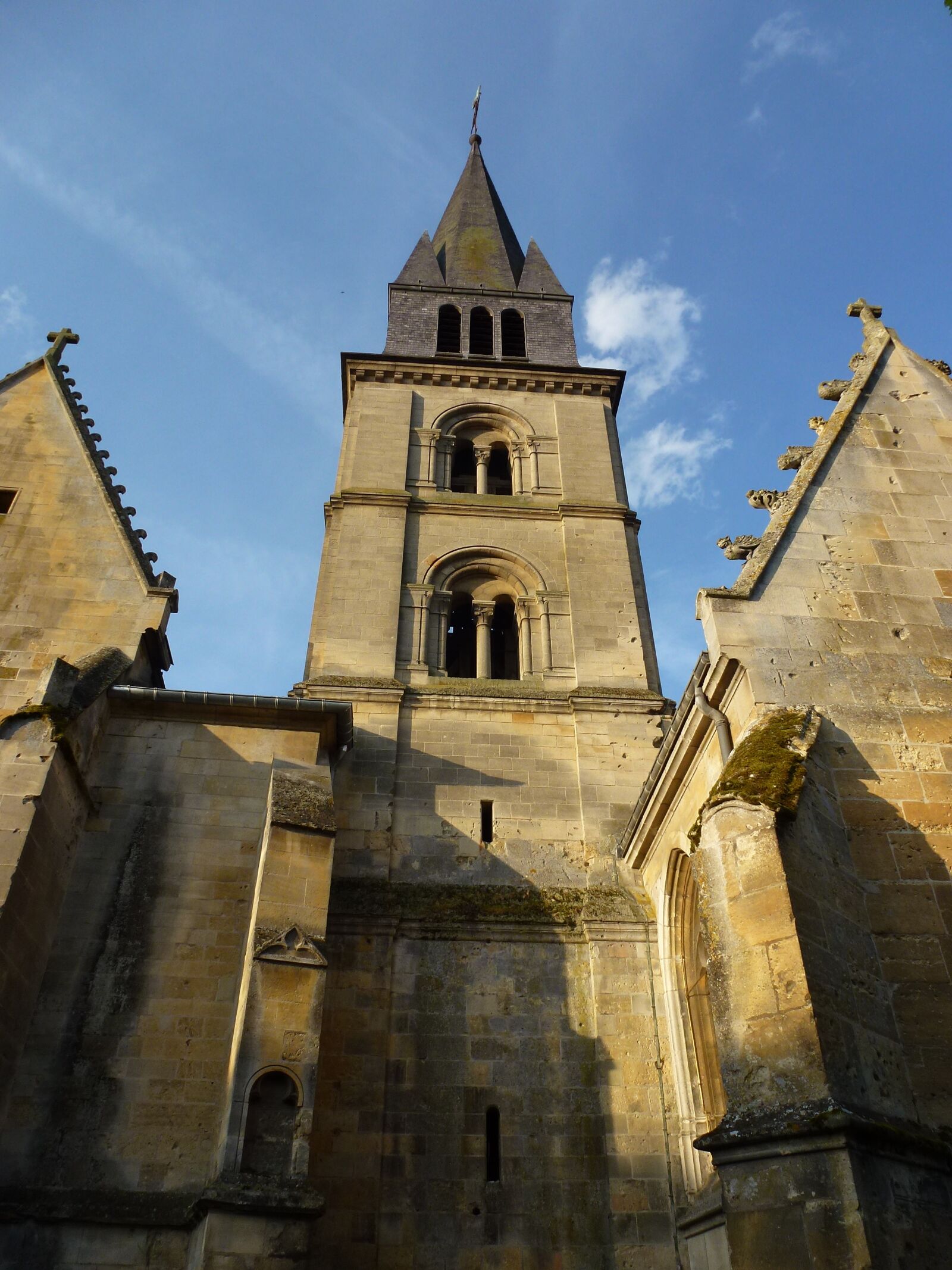 Panasonic Lumix DMC-ZS10 (Lumix DMC-TZ20 / Lumix DMC-TZ22) sample photo. Notre dame, attigny, church photography