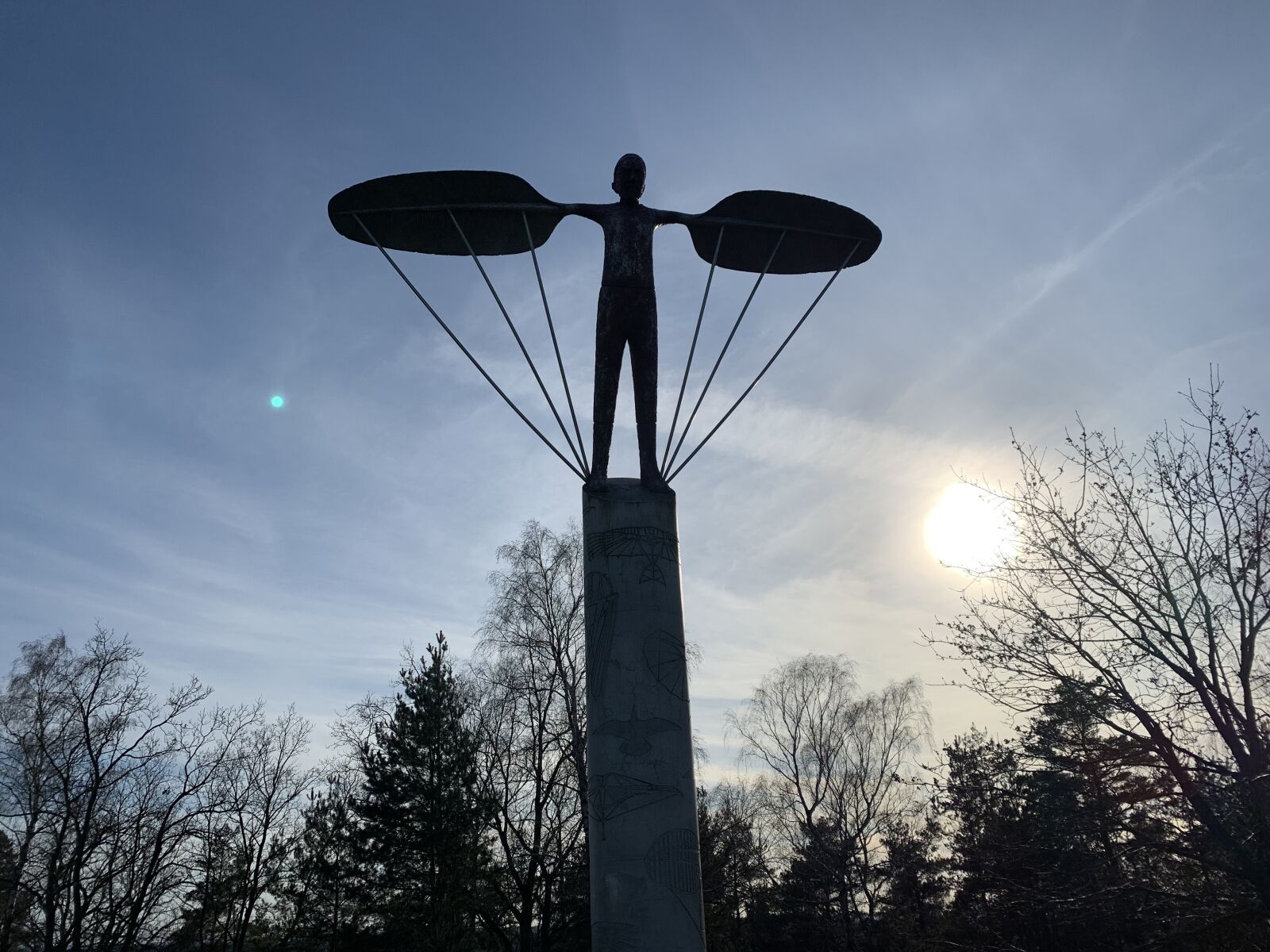 Apple iPhone XR sample photo. Otto lilienthal, flyer, monument photography
