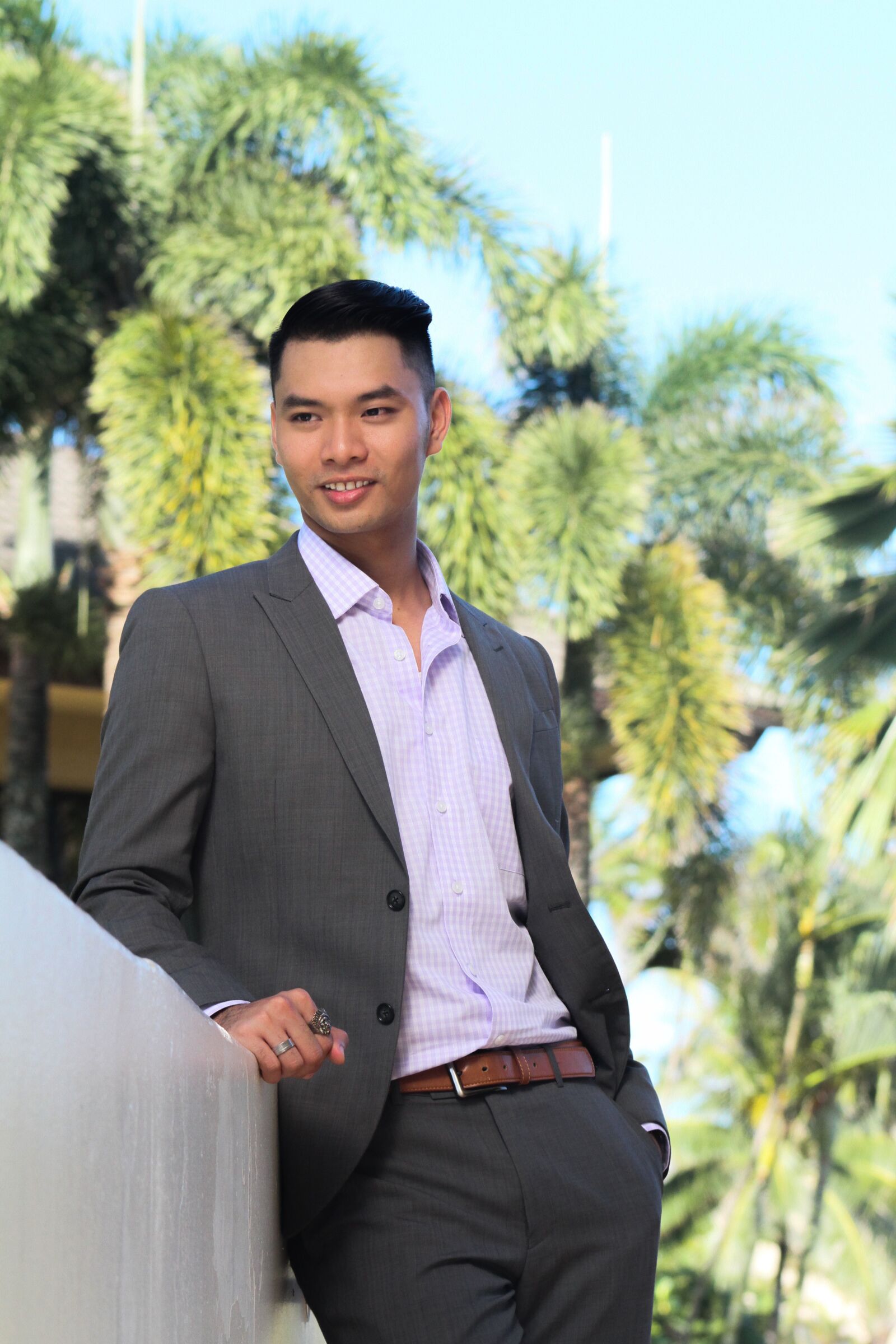 Canon EF 75-300mm f/4-5.6 sample photo. Asian, hawaii, male photography