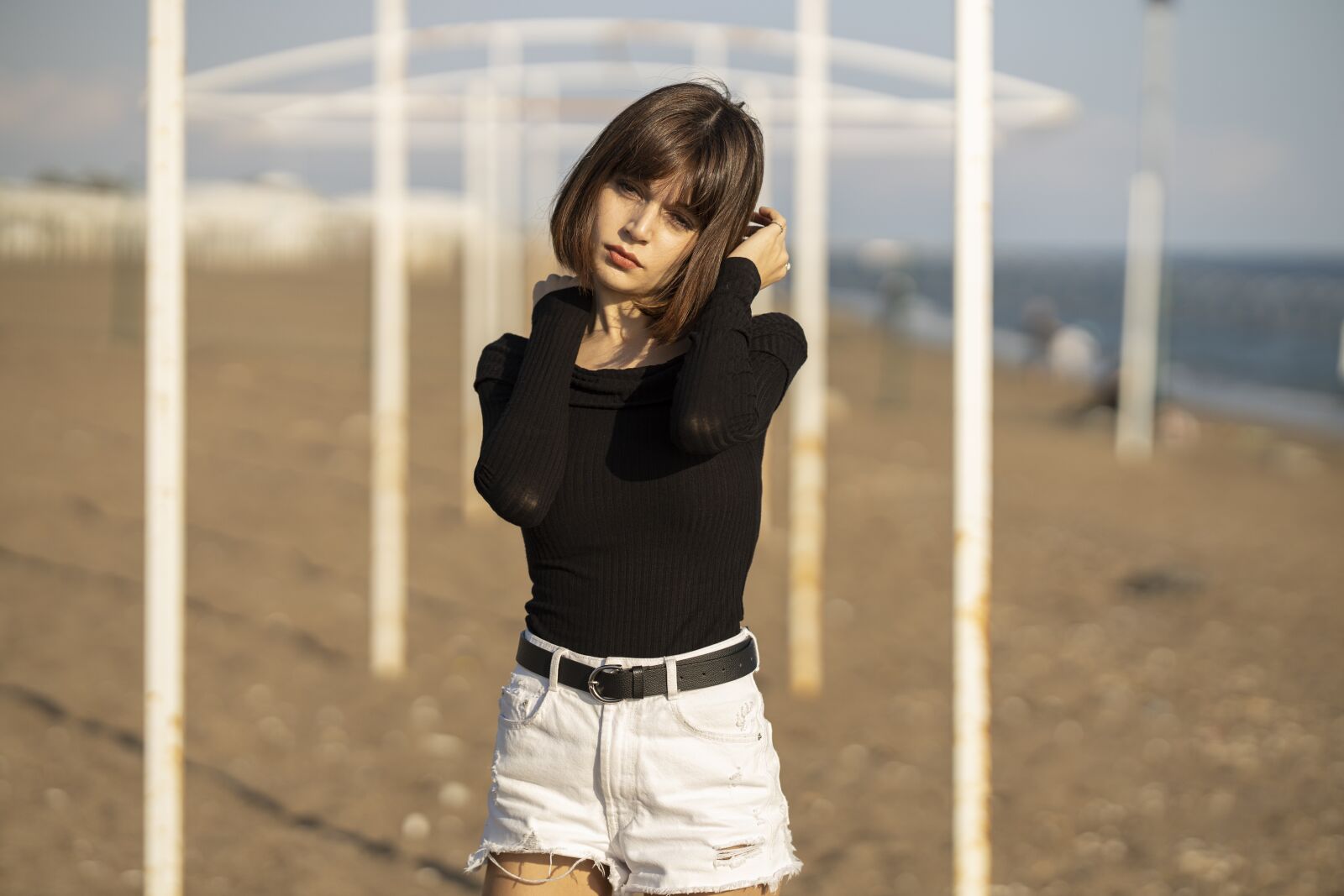 Canon RF 85mm F1.2L USM sample photo. Model, woman, pose photography