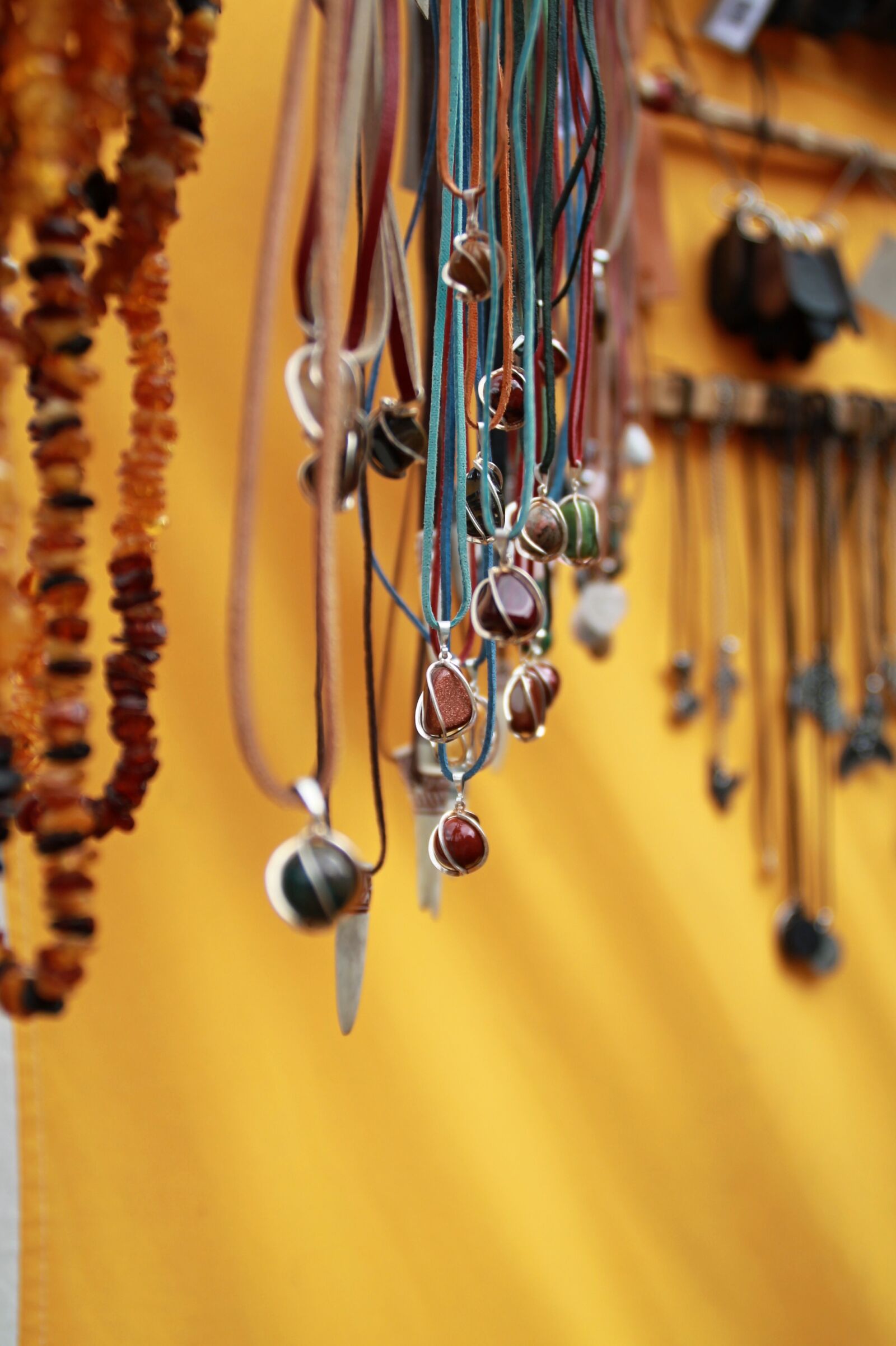 Canon EOS 1100D (EOS Rebel T3 / EOS Kiss X50) sample photo. Jewelry, accessories, necklace photography