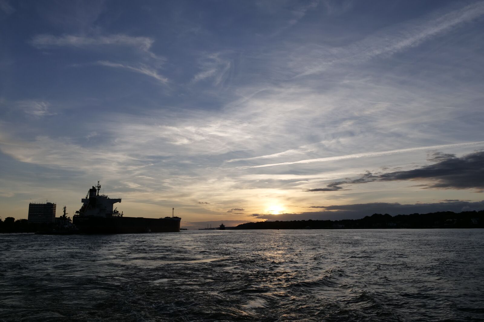 Panasonic Lumix DC-G9 sample photo. Evening hours, abendstimmung, sunset photography