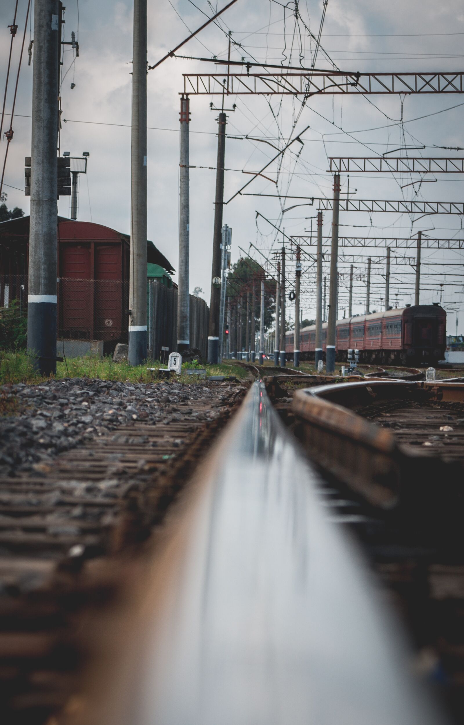 Canon EF75-300mm f/4-5.6 sample photo. Industry, transportation, station photography