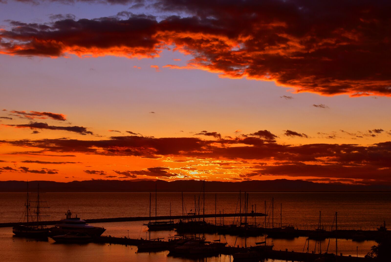 Nikon D3500 sample photo. Sunset, port, water photography