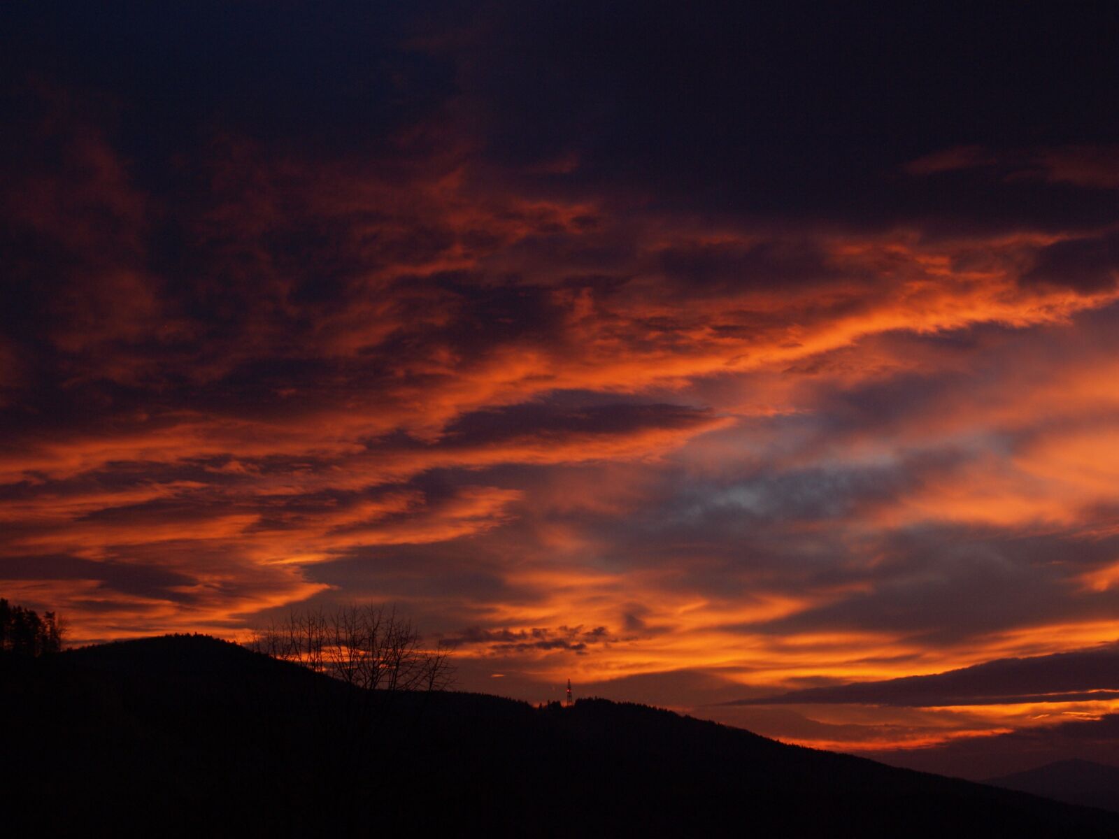 Olympus E-510 (EVOLT E-510) sample photo. Sunrise, panoramic, sky photography