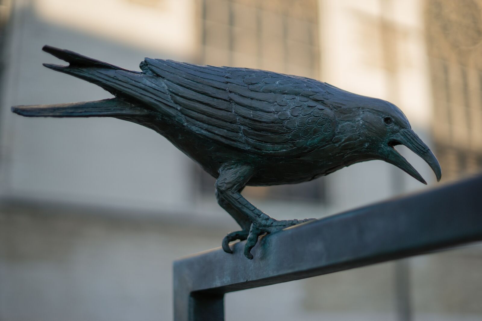 Sony a99 II + Minolta AF 50mm F1.4 [New] sample photo. Statue, raven, crow photography