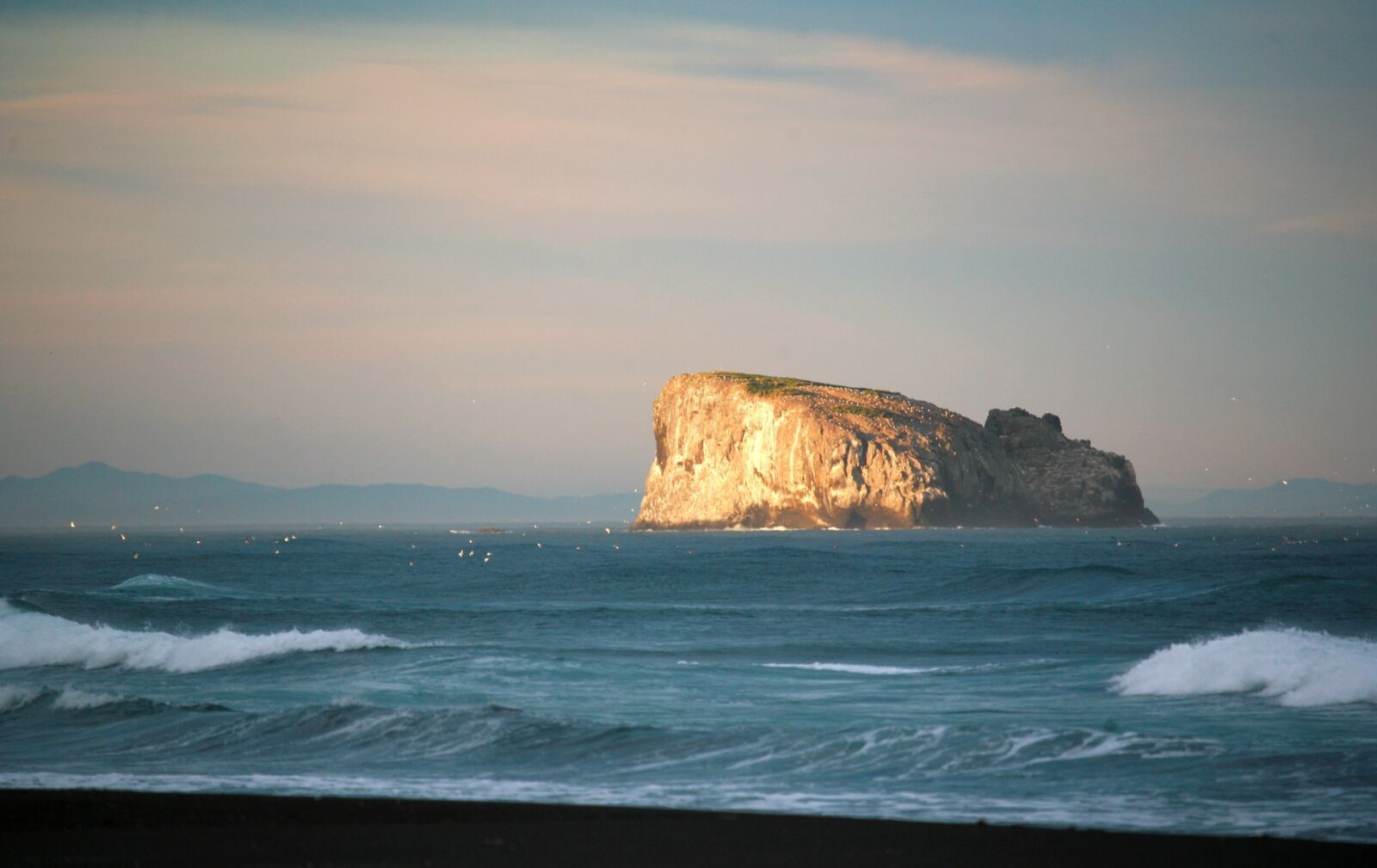 Canon EOS 5D sample photo. The pacific ocean, wave photography