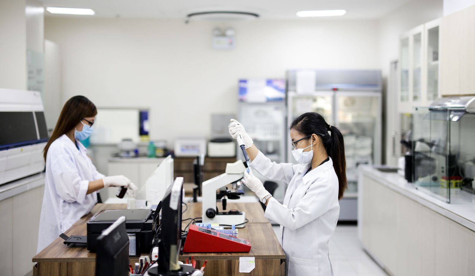 Canon EOS 6D sample photo. Medical procedures, medical office photography
