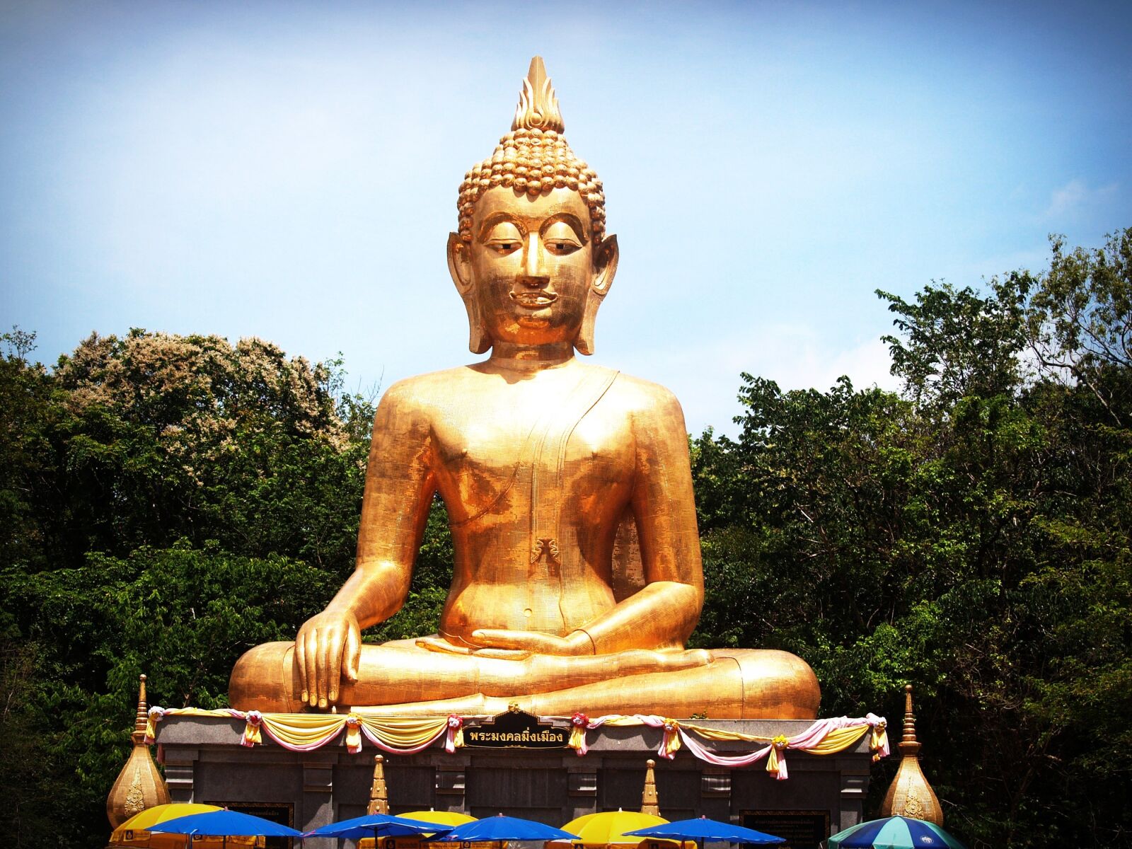 Olympus E-300 (EVOLT E-300) sample photo. Amnat charoen, ancient, architecture photography