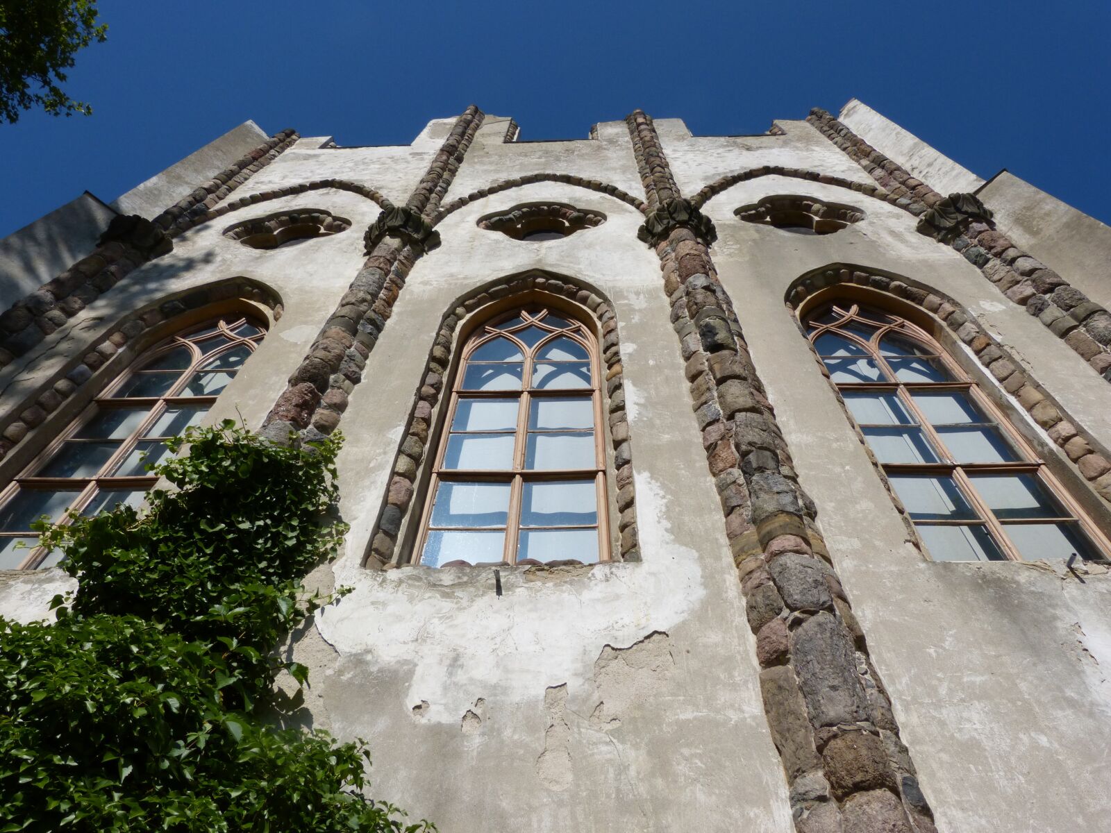 Panasonic DMC-FZ62 sample photo. Ruin, facade, building photography