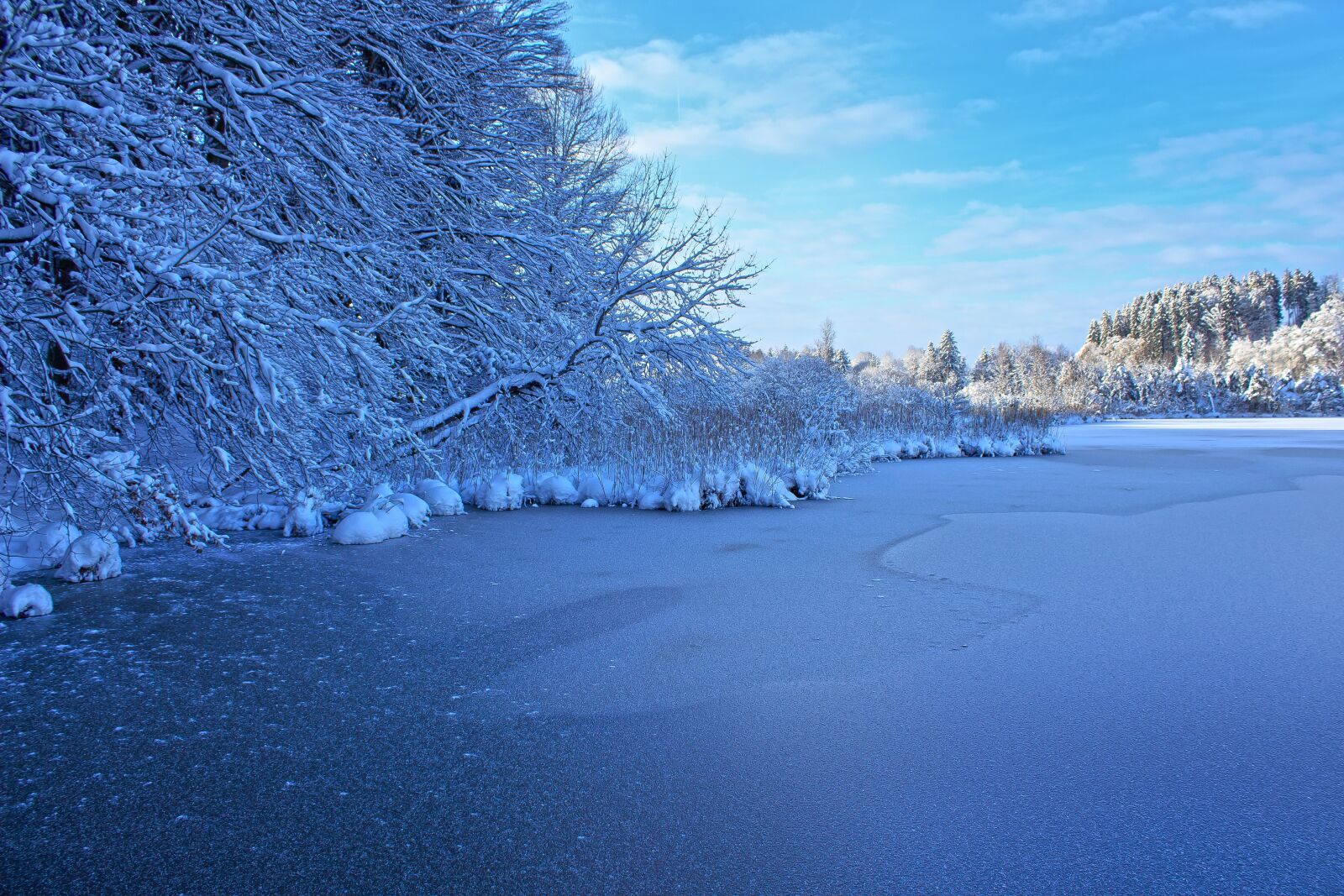 Canon EOS 1300D (EOS Rebel T6 / EOS Kiss X80) sample photo. Winter, lake, frozen photography