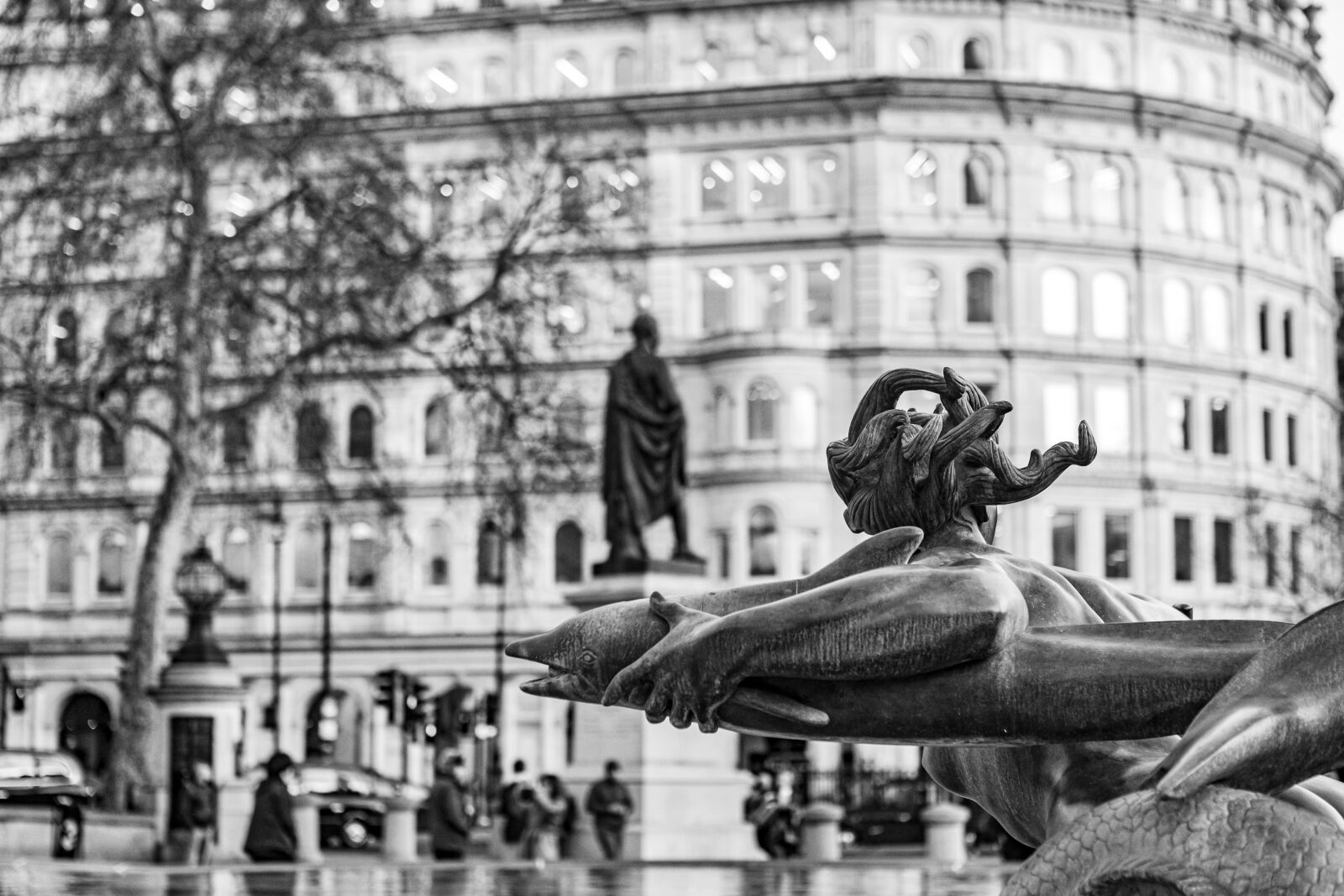 Canon EF 24-70mm F2.8L USM sample photo. Trafalgar square, london, statues photography