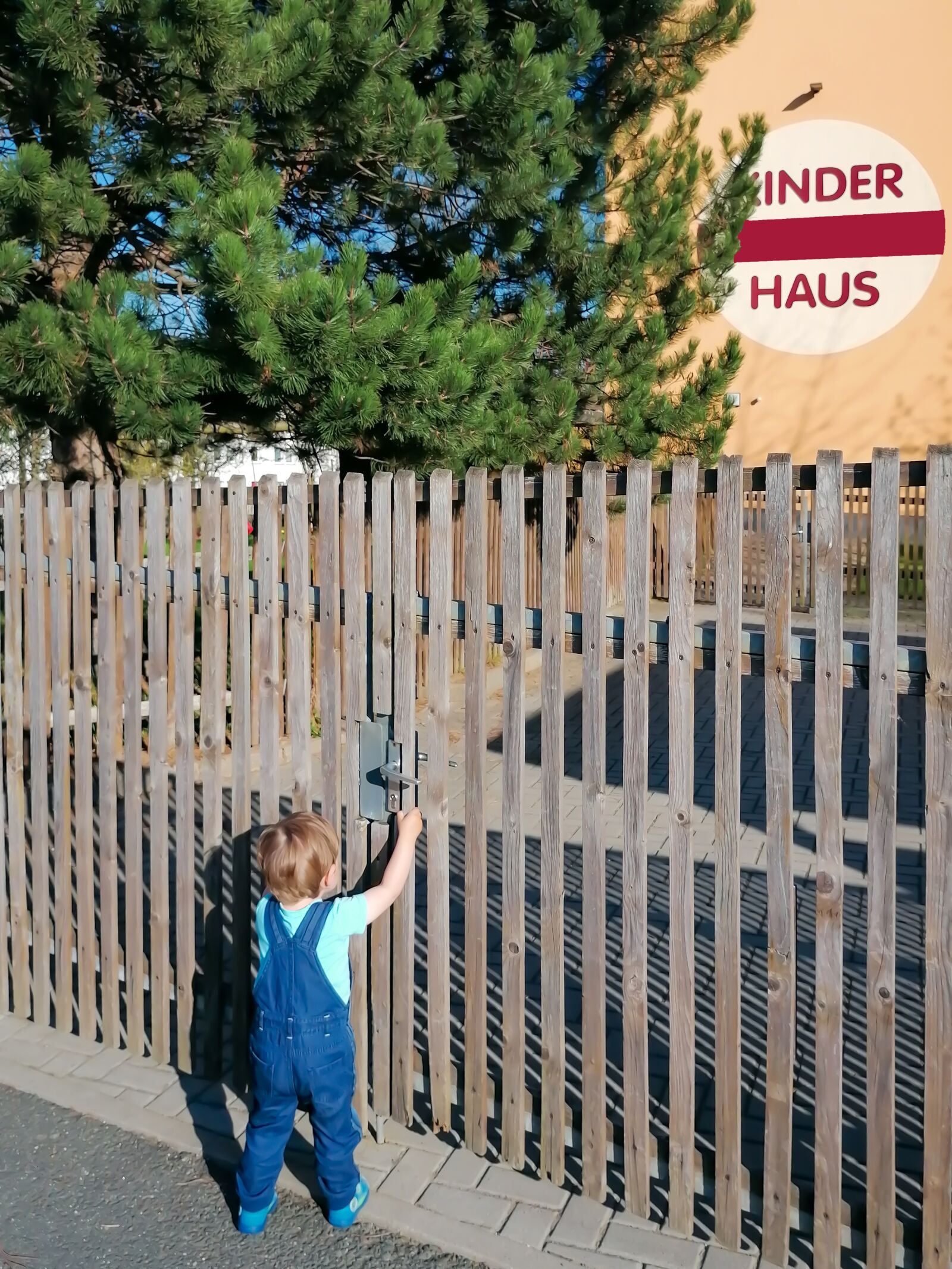 HUAWEI P30 LITE sample photo. Nursery closure, kita, daycare photography