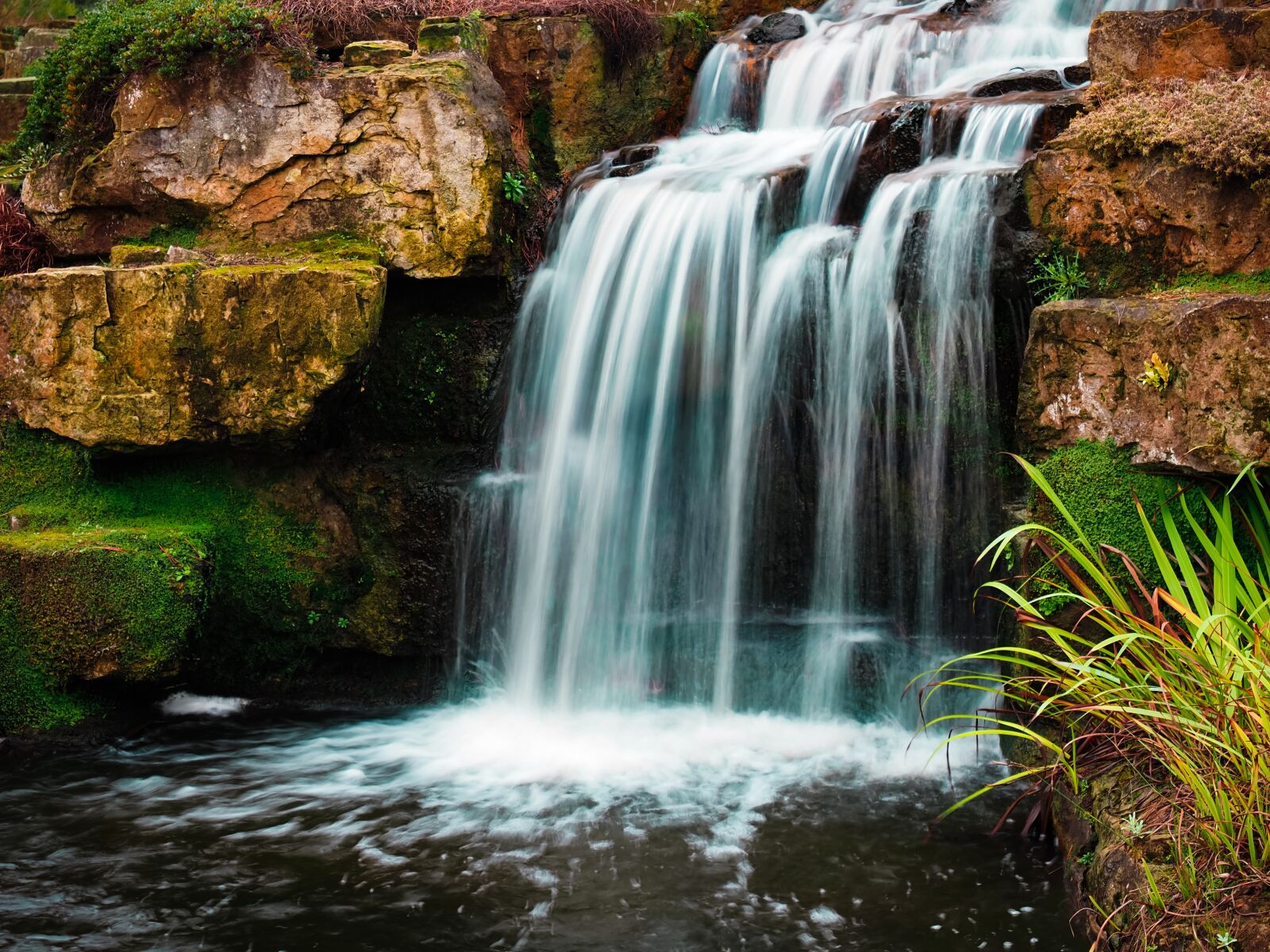 Olympus OM-D E-M1 Mark III + Olympus M.Zuiko Digital ED 12-40mm F2.8 Pro sample photo. Waterfall, nature, landscape photography