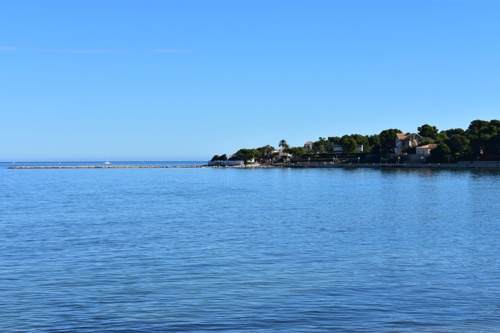 Nikon D3400 sample photo. Beach, costa, sea photography