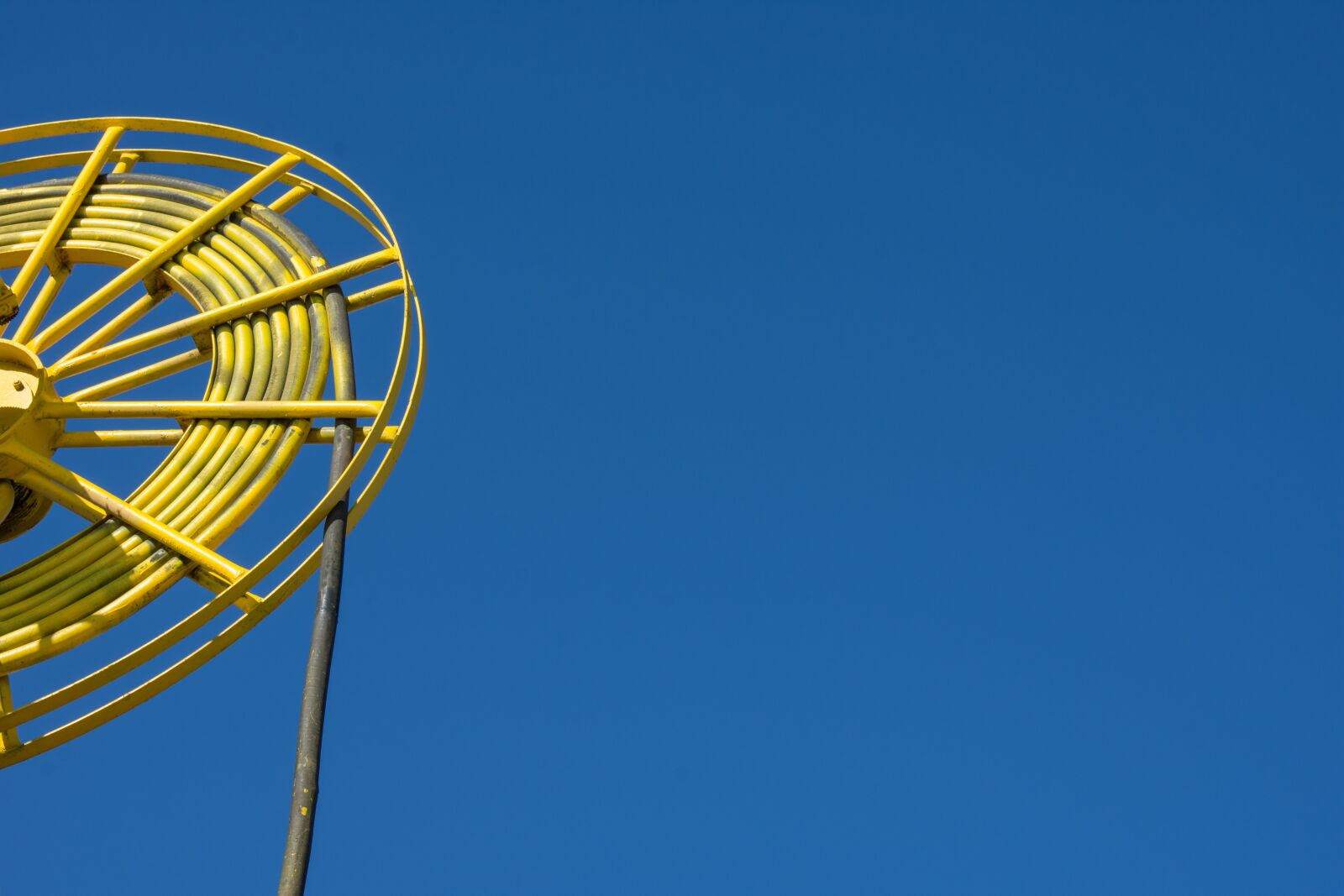 Nikon D7200 sample photo. Crane, industrial, ropes photography