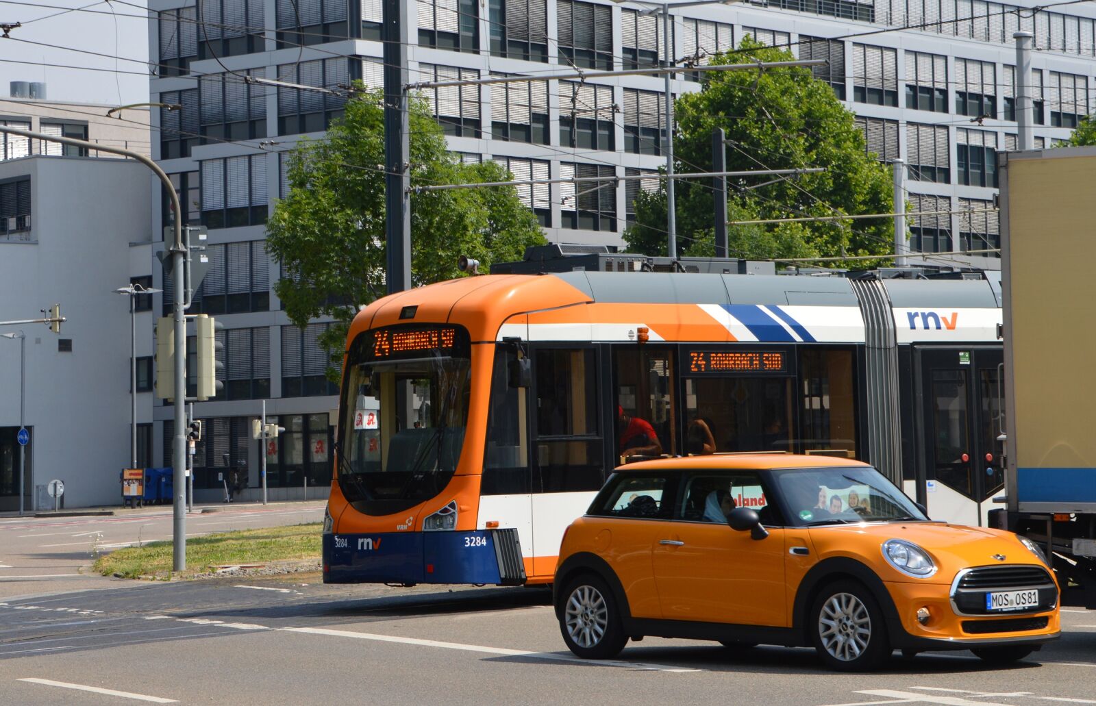 Nikon D3200 sample photo. City, traffic, junction photography