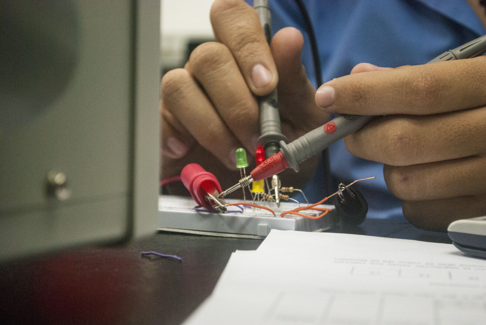 Nikon D60 sample photo. Testing circuit, electronic, tester photography