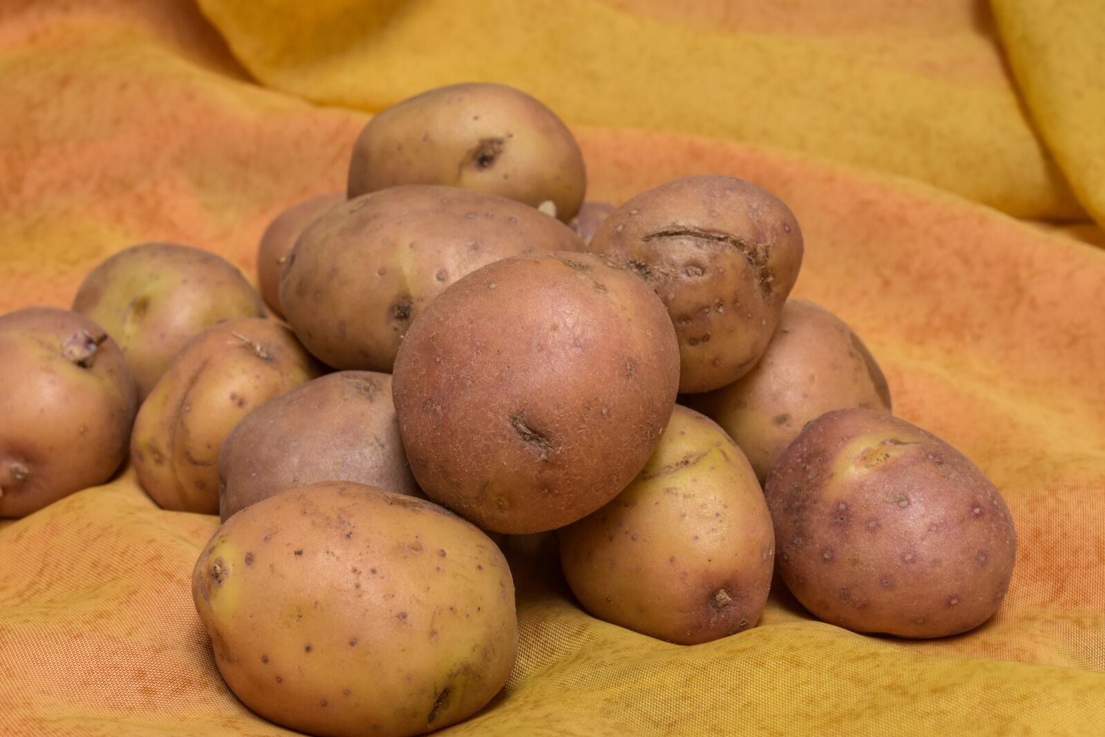 Nikon D3400 sample photo. Potatos, food, nutrition photography