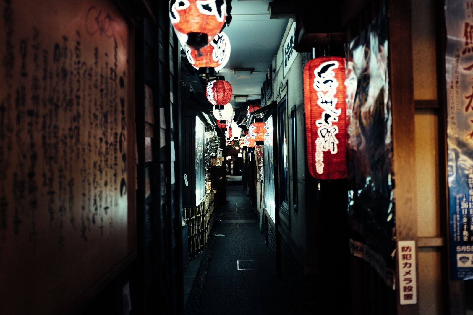 Fujifilm X100T sample photo. Alley, architecture, asian photography