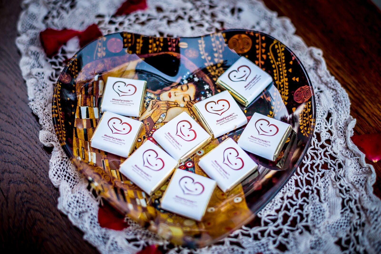 Canon EOS 6D + Canon EF 50mm F1.4 USM sample photo. Chocolate, gift, coffee chocolate photography