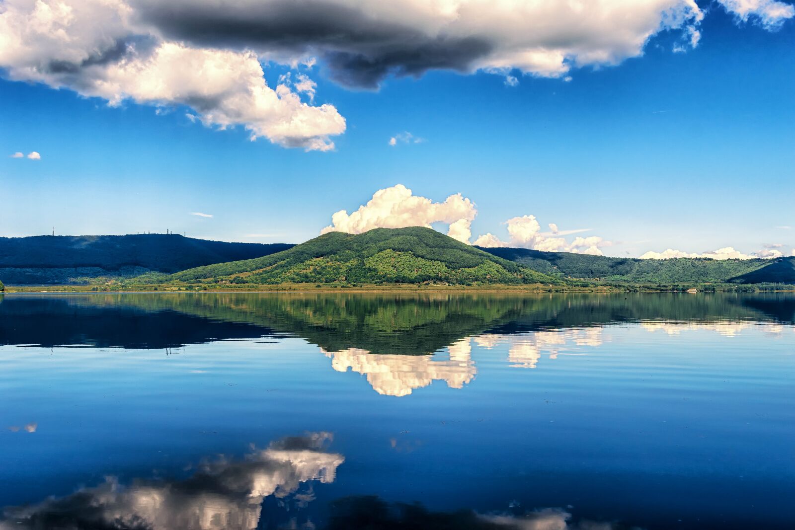Nikon D3300 sample photo. Lake, mountain, mirroring photography