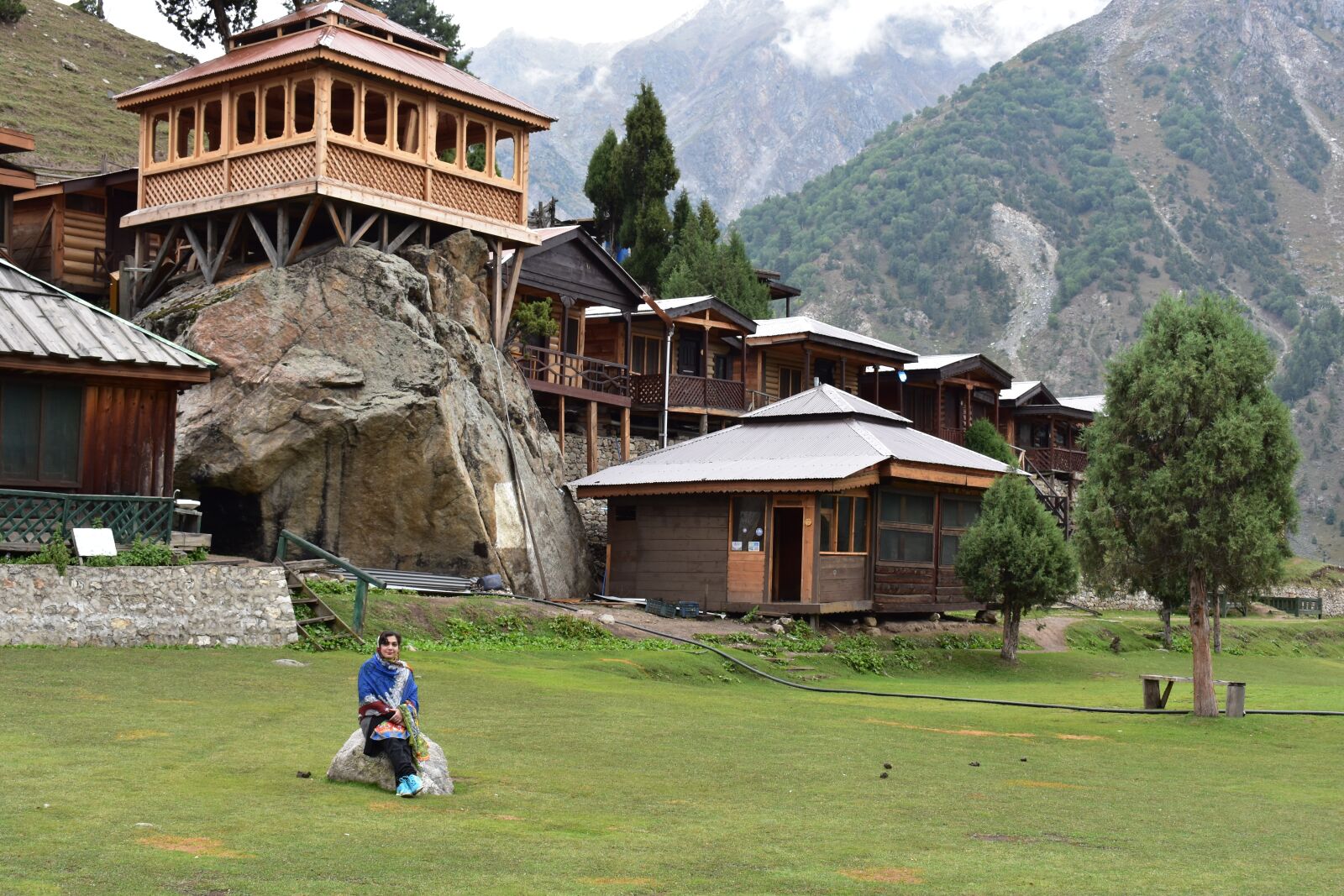 Nikon D3400 sample photo. Hotel, mountains, grass photography