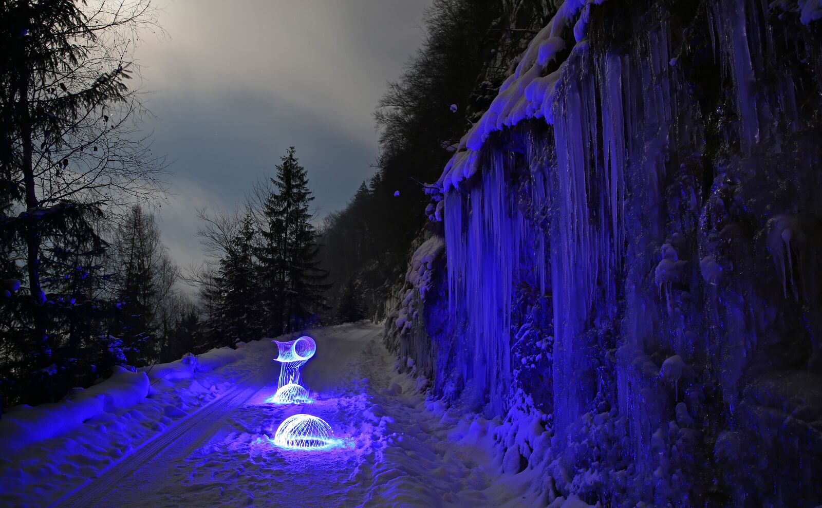 Canon EF 24-70mm F2.8L II USM sample photo. Ice, snow, winter photography