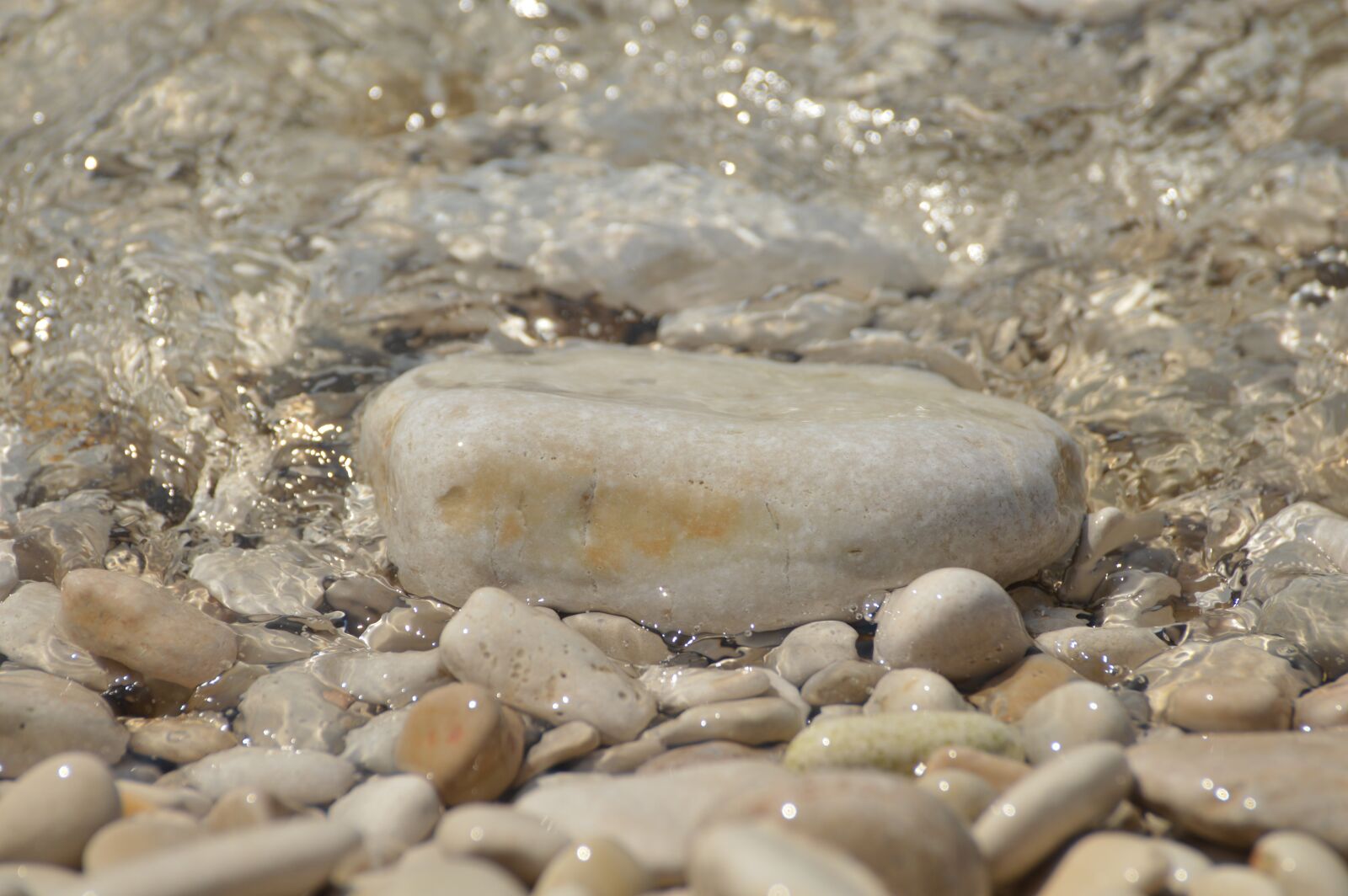Nikon D3200 sample photo. Pebble beach, harmony, water photography