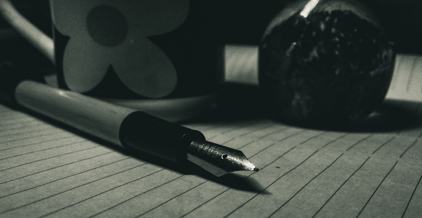 Xiaomi Redmi 4A sample photo. Desktop, composition, office photography