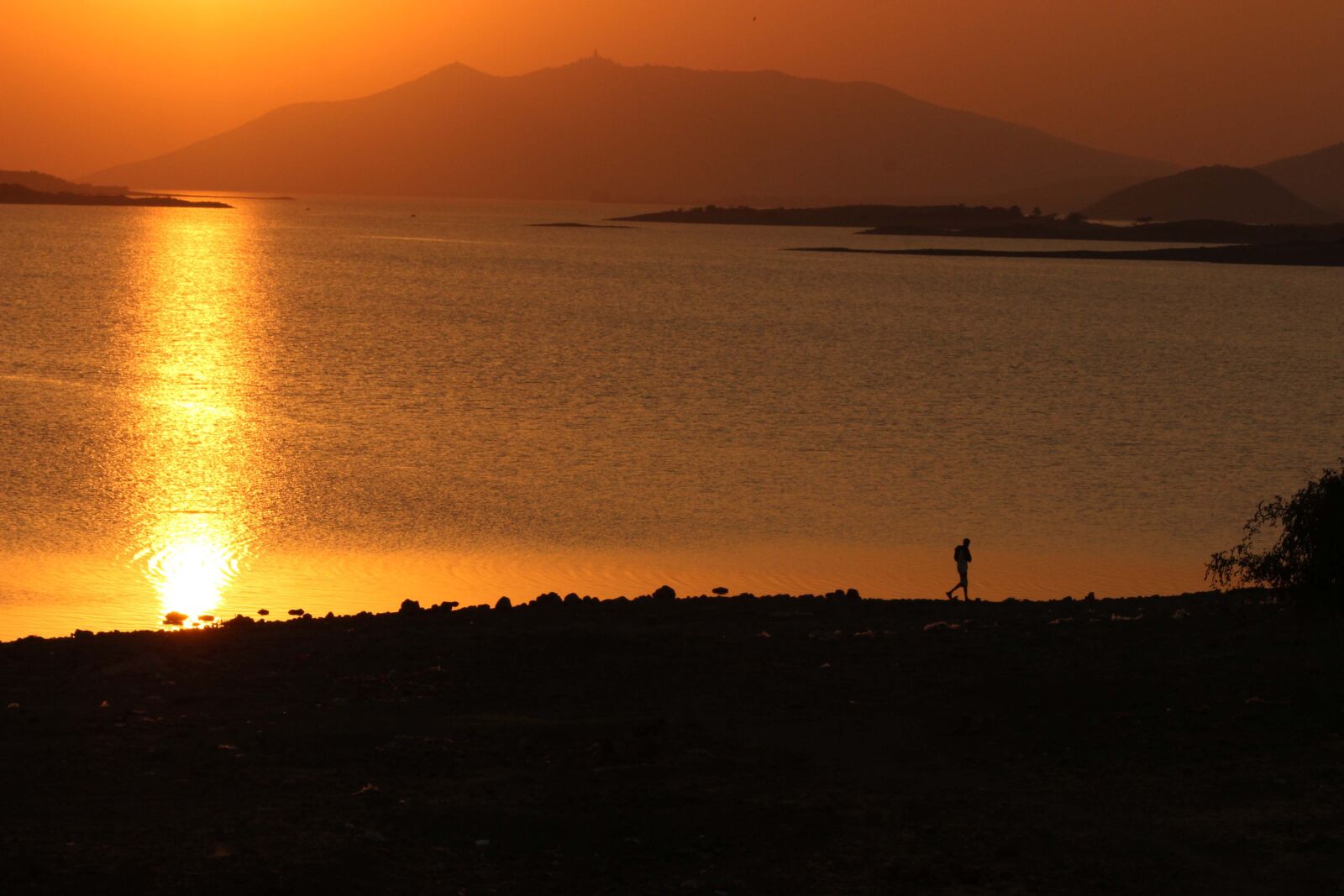 Canon EOS 600D (Rebel EOS T3i / EOS Kiss X5) sample photo. Landscape, evening, nature photography
