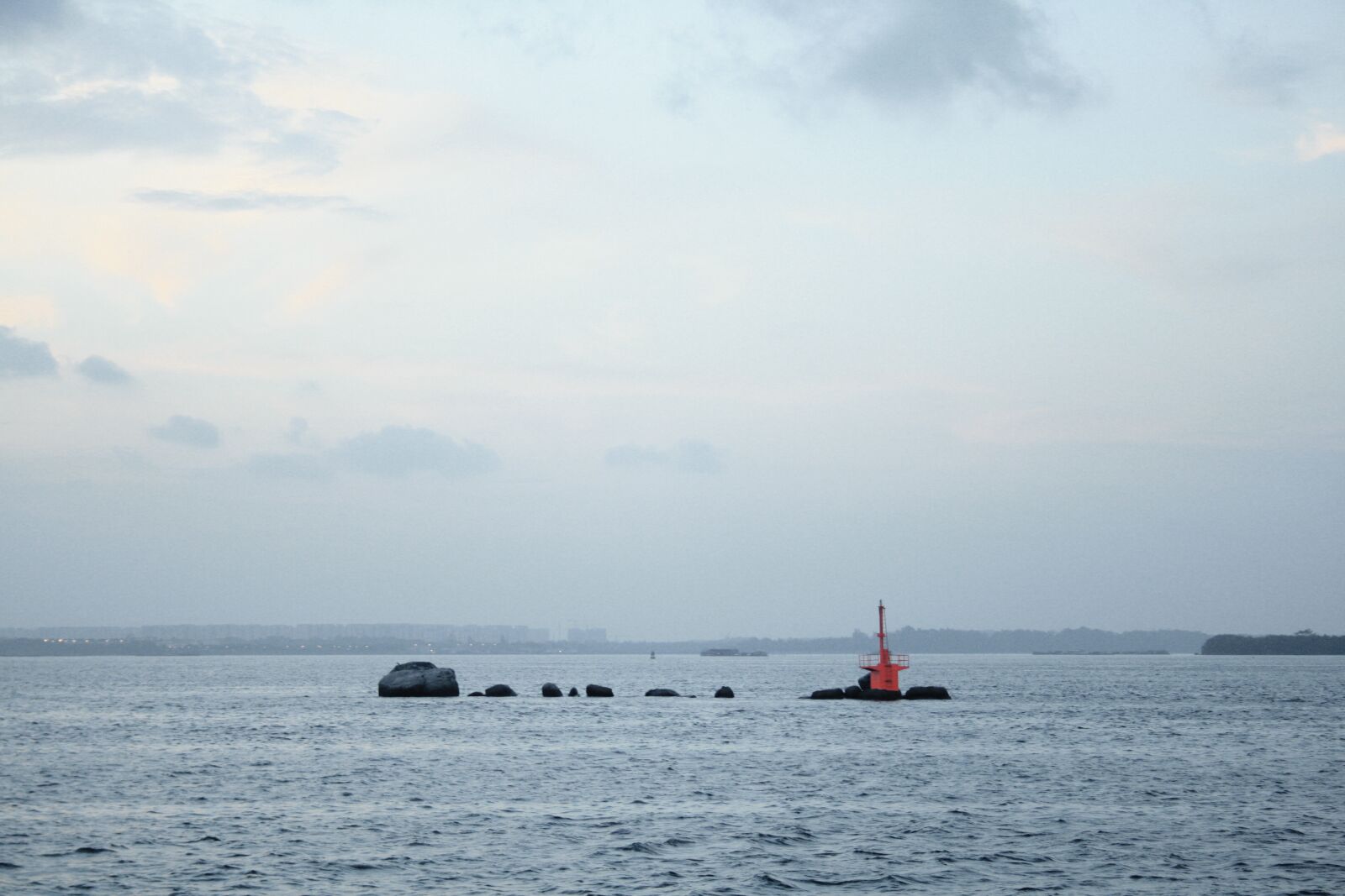 Canon EOS 400D (EOS Digital Rebel XTi / EOS Kiss Digital X) sample photo. Singapore, sea, water photography