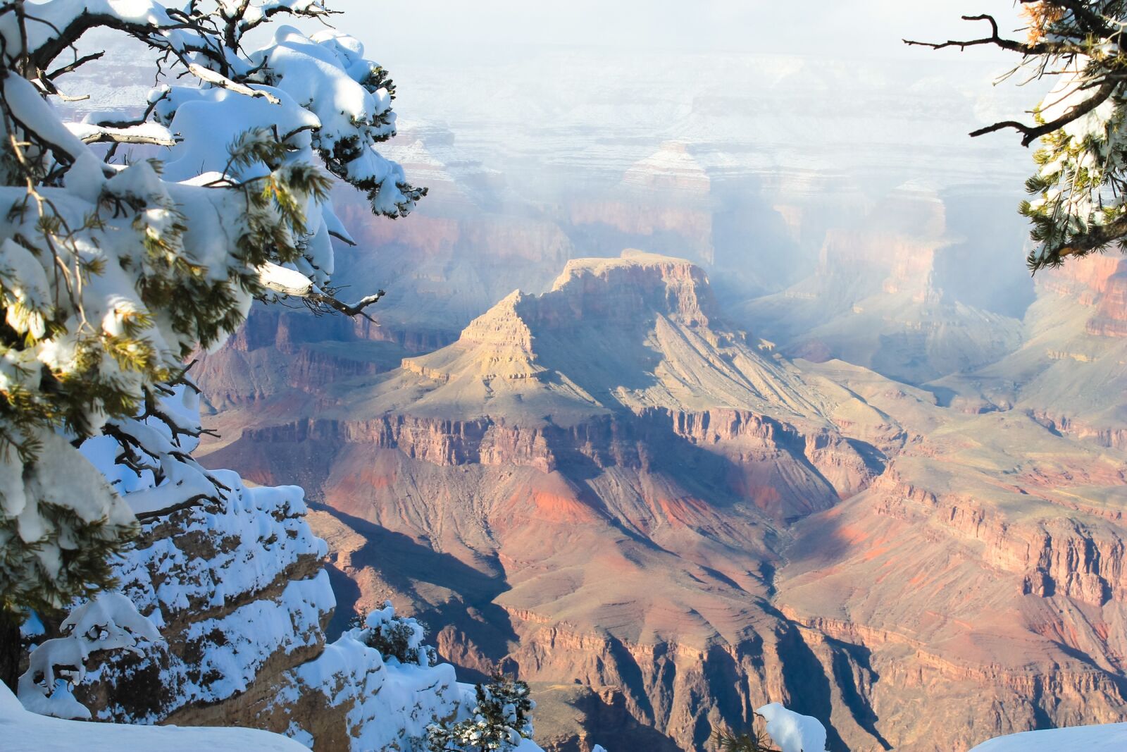 Canon EOS 1100D (EOS Rebel T3 / EOS Kiss X50) sample photo. Grand canyon winter, girl photography